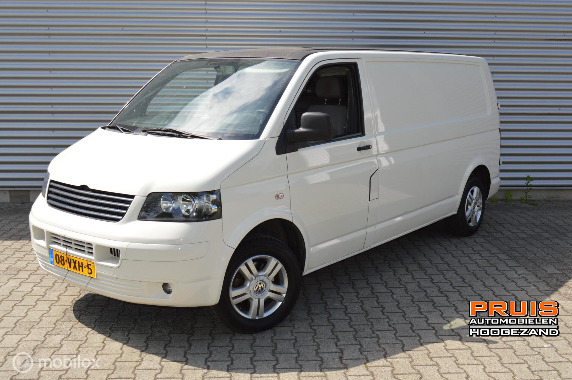 Volkswagen Transporter T5 2.5 TDI 340  APK 27-12-2023 APK AUTOMAAT AUTOMAAT AUTOMAAT 2008 - voorkant