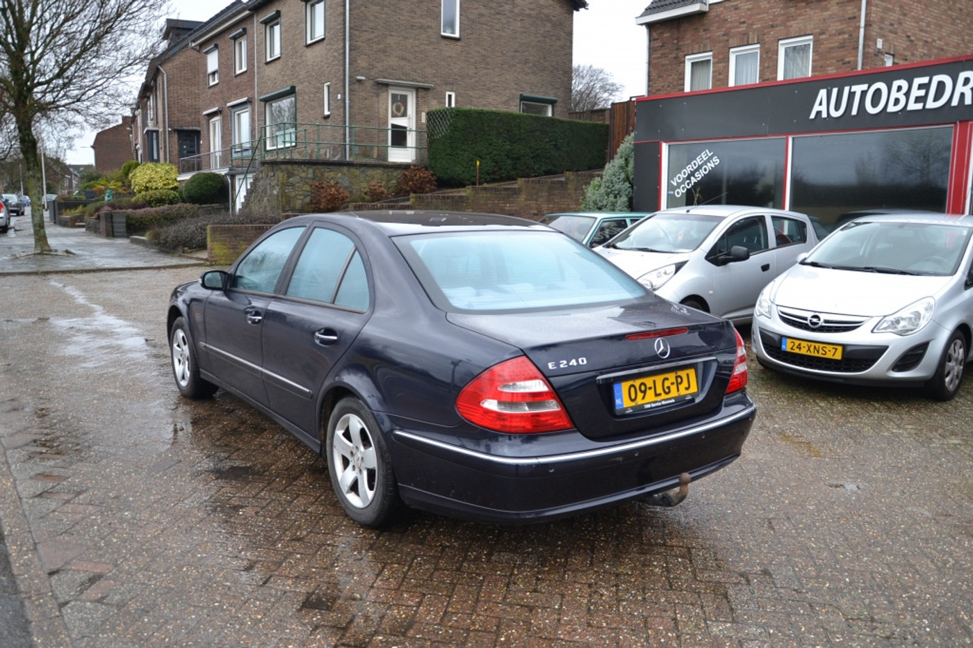 Foto van Mercedes-Benz E 240