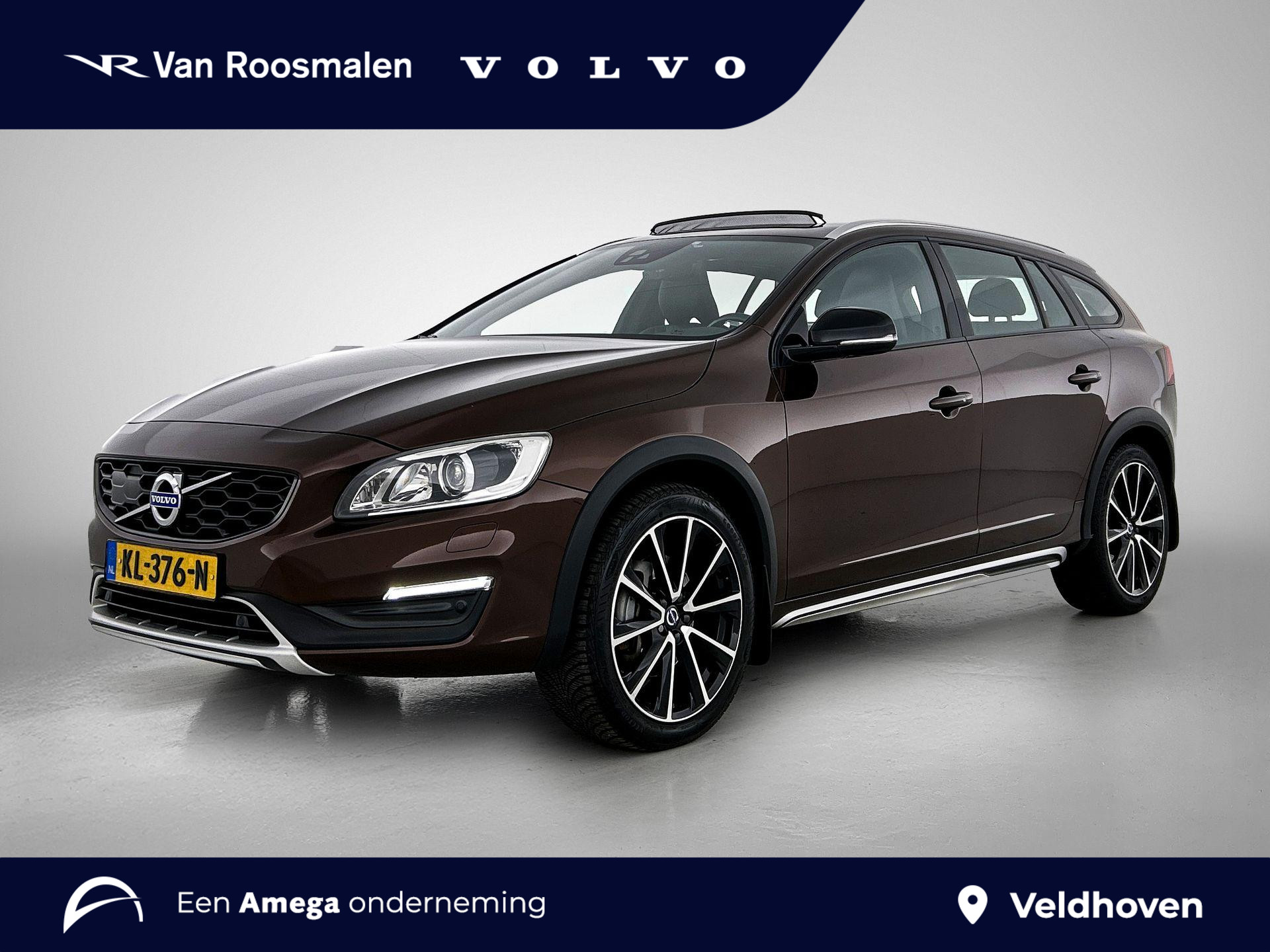 Volvo V60 Cross Country T5 Summum | Pano | Memory | Adaptive | Flippers | Camera | 2016 - voorkant