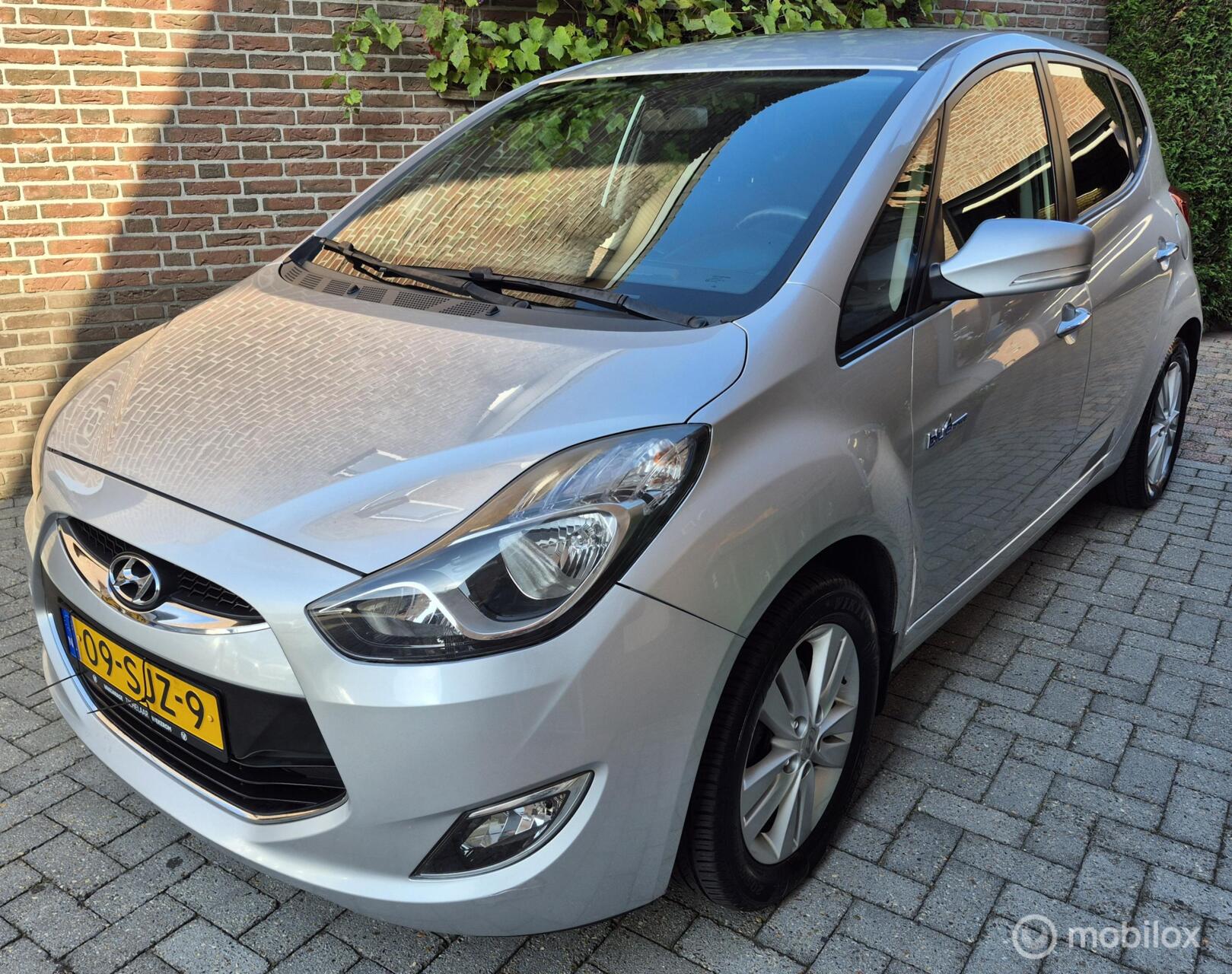 Hyundai Ix20 1.4i i-Vision 2011/Airco/trekhaak/cruise 2011 - voorkant