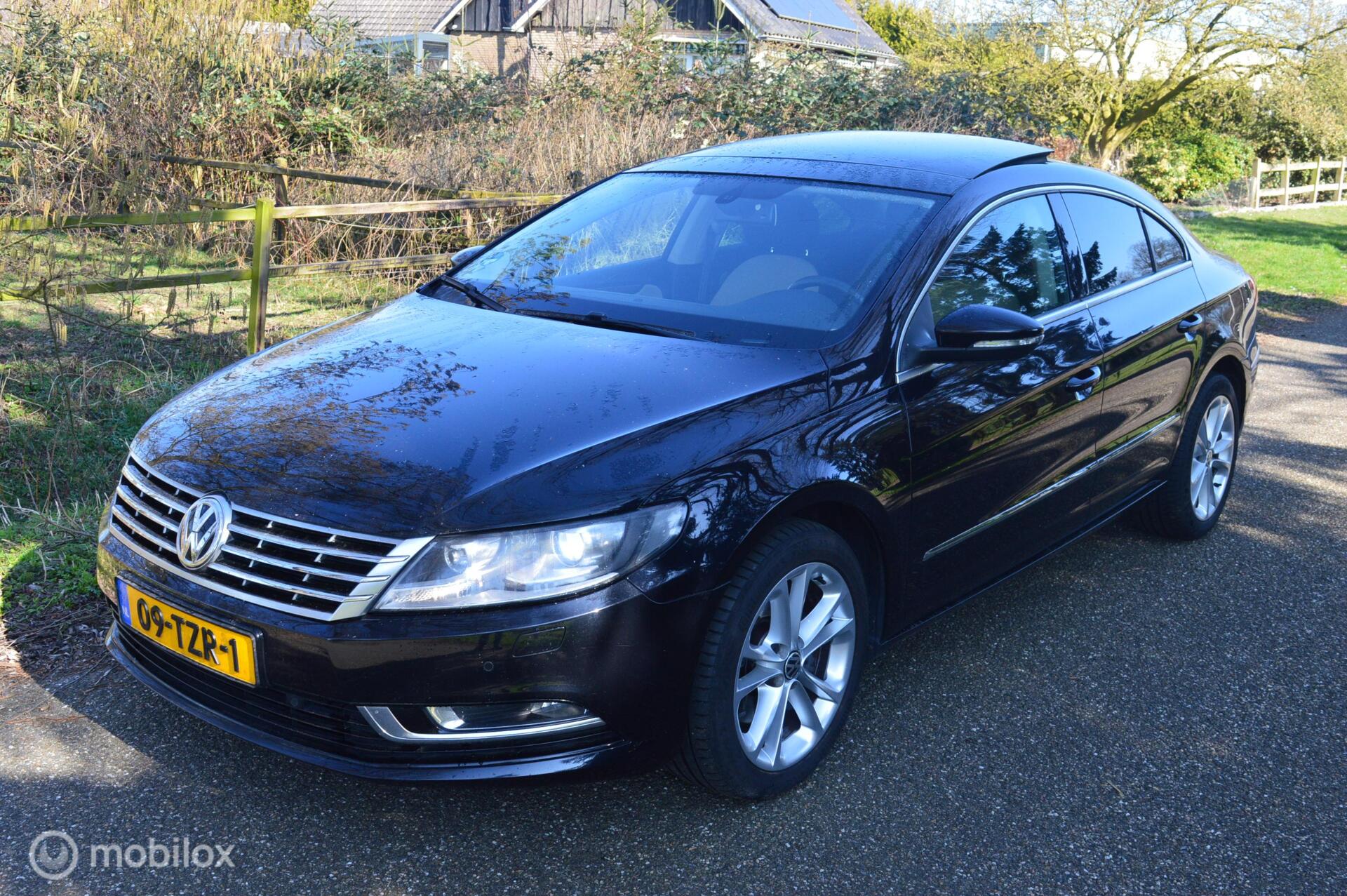Volkswagen CC Facelift / 2.0 TDI / DSG / Panorama / Keyless 2012 - voorkant