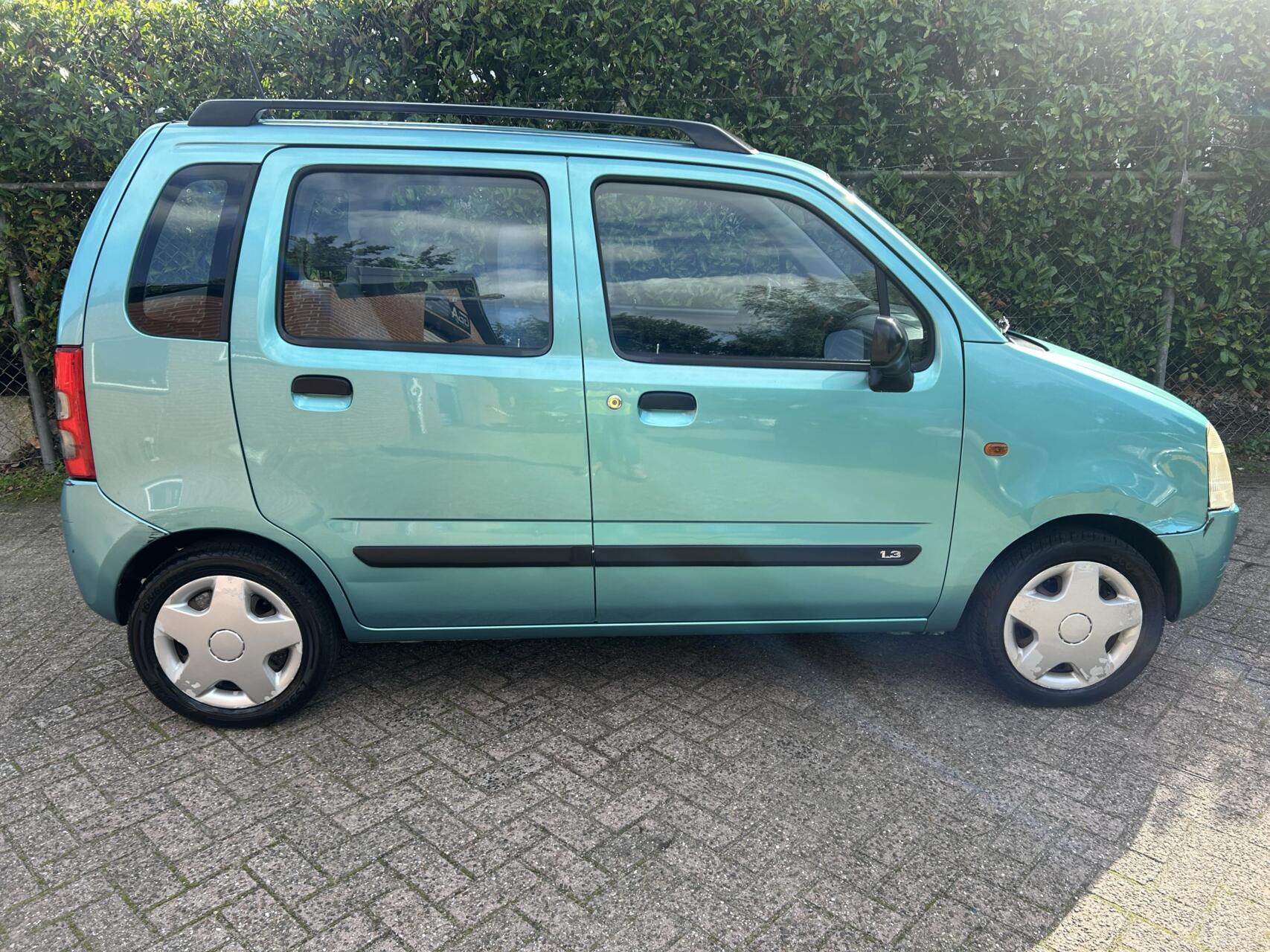 Foto van Suzuki Wagon R