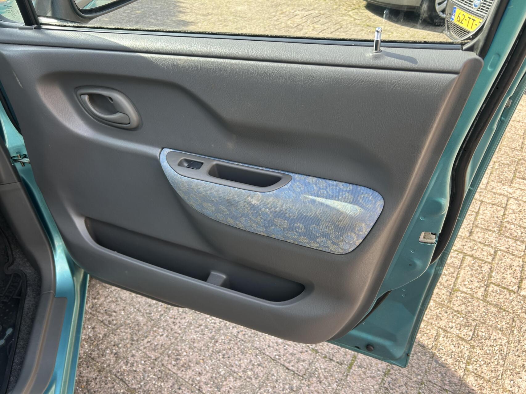 Foto van Suzuki Wagon R