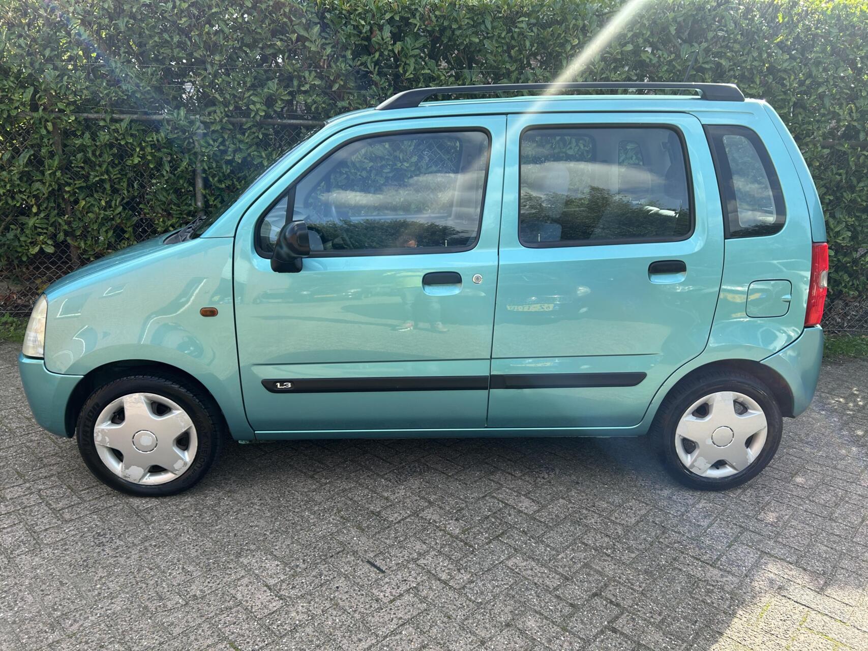 Foto van Suzuki Wagon R