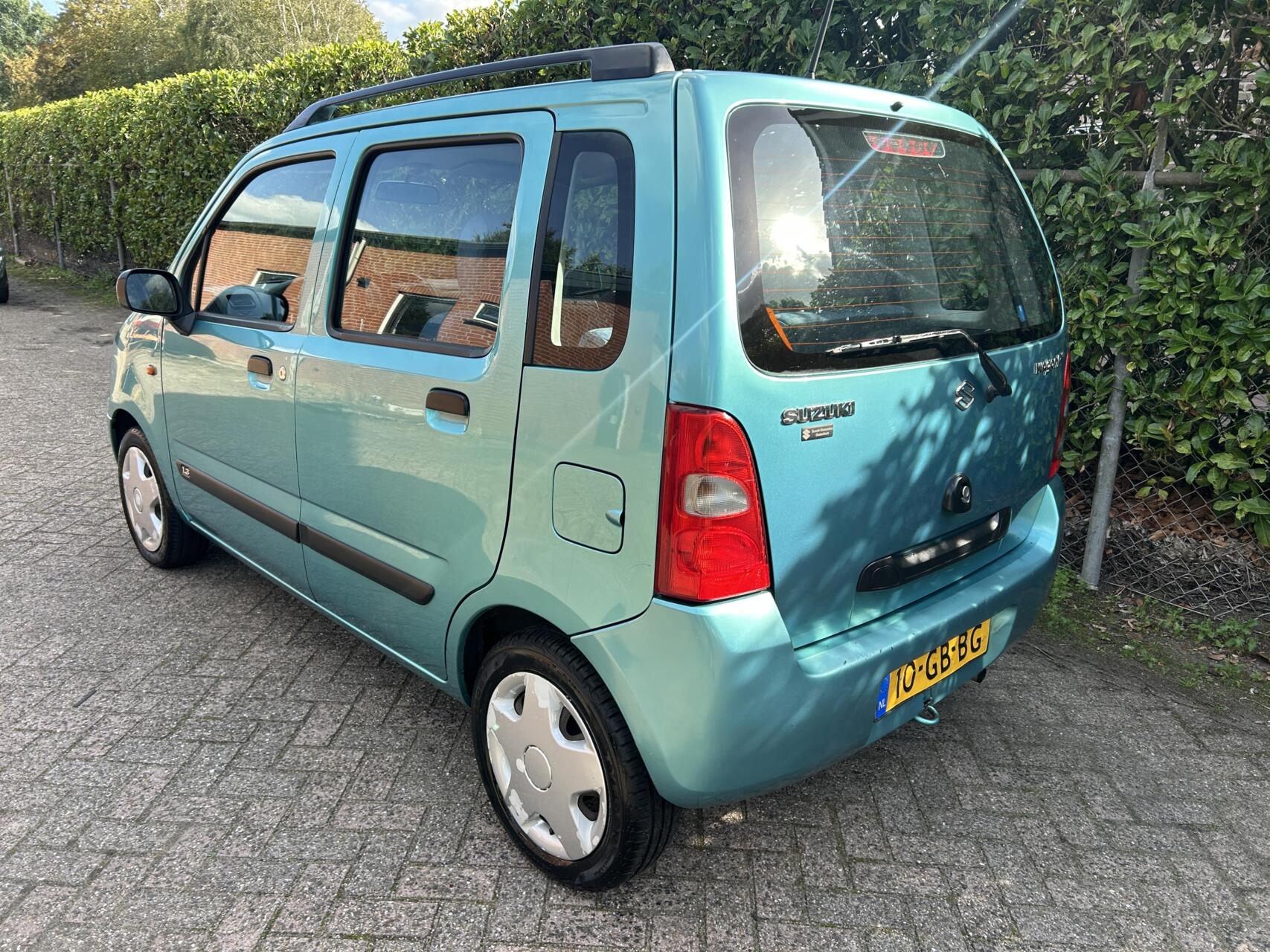 Foto van Suzuki Wagon R