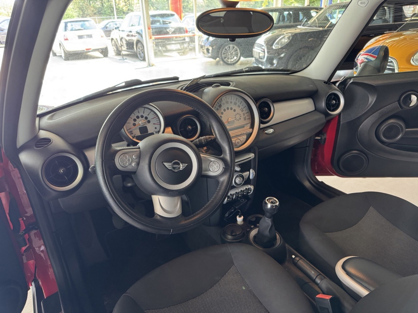 Foto van Mini One