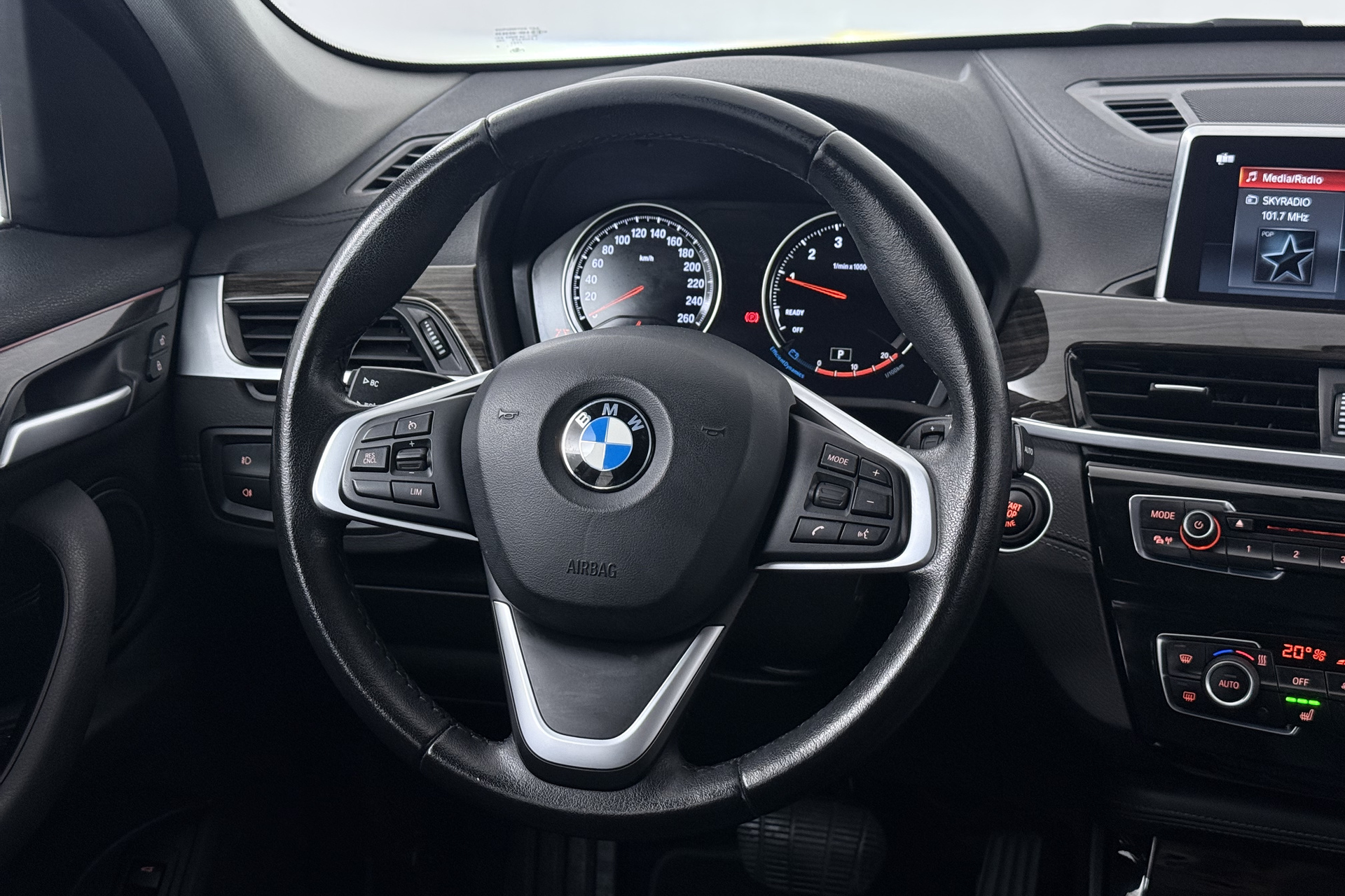 Foto van BMW X1 Sdrive18i
