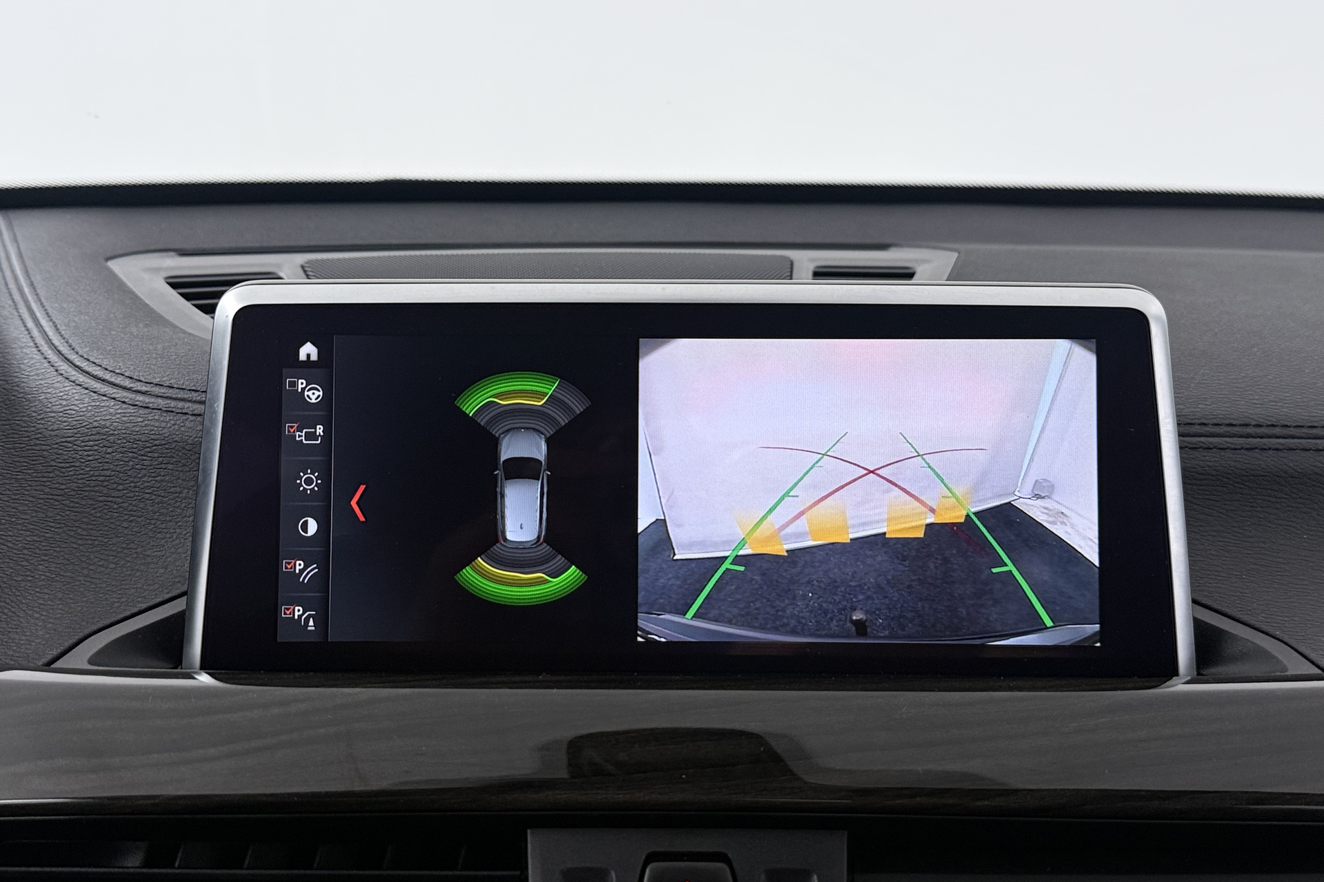 Foto van BMW X1 Sdrive18i