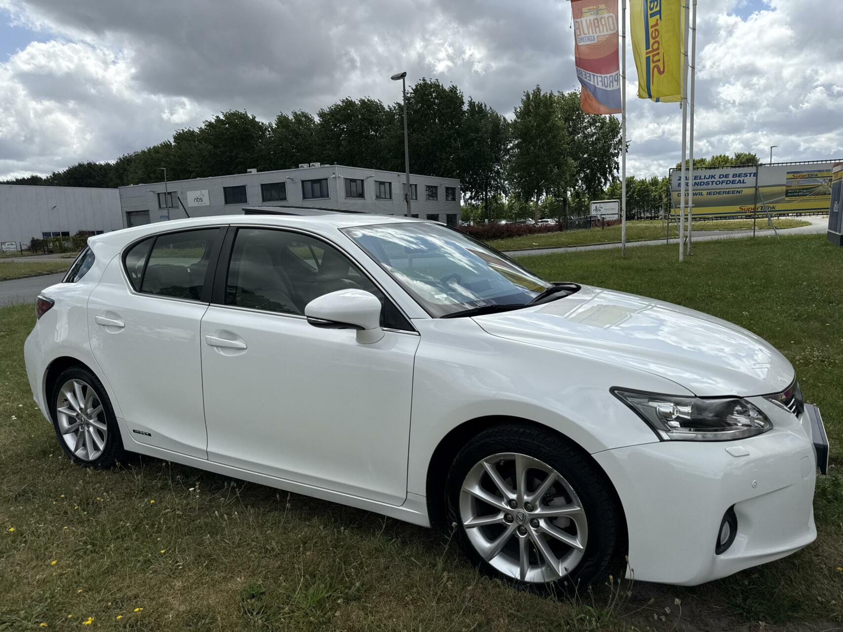 Foto van Lexus CT