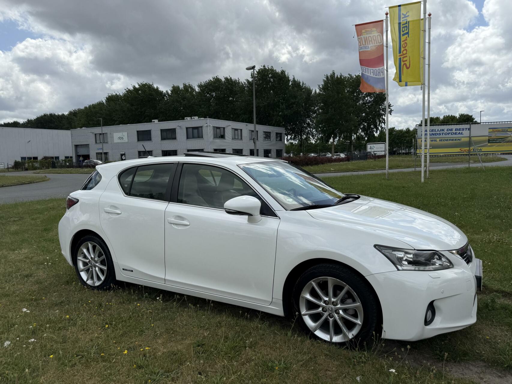 Foto van Lexus CT