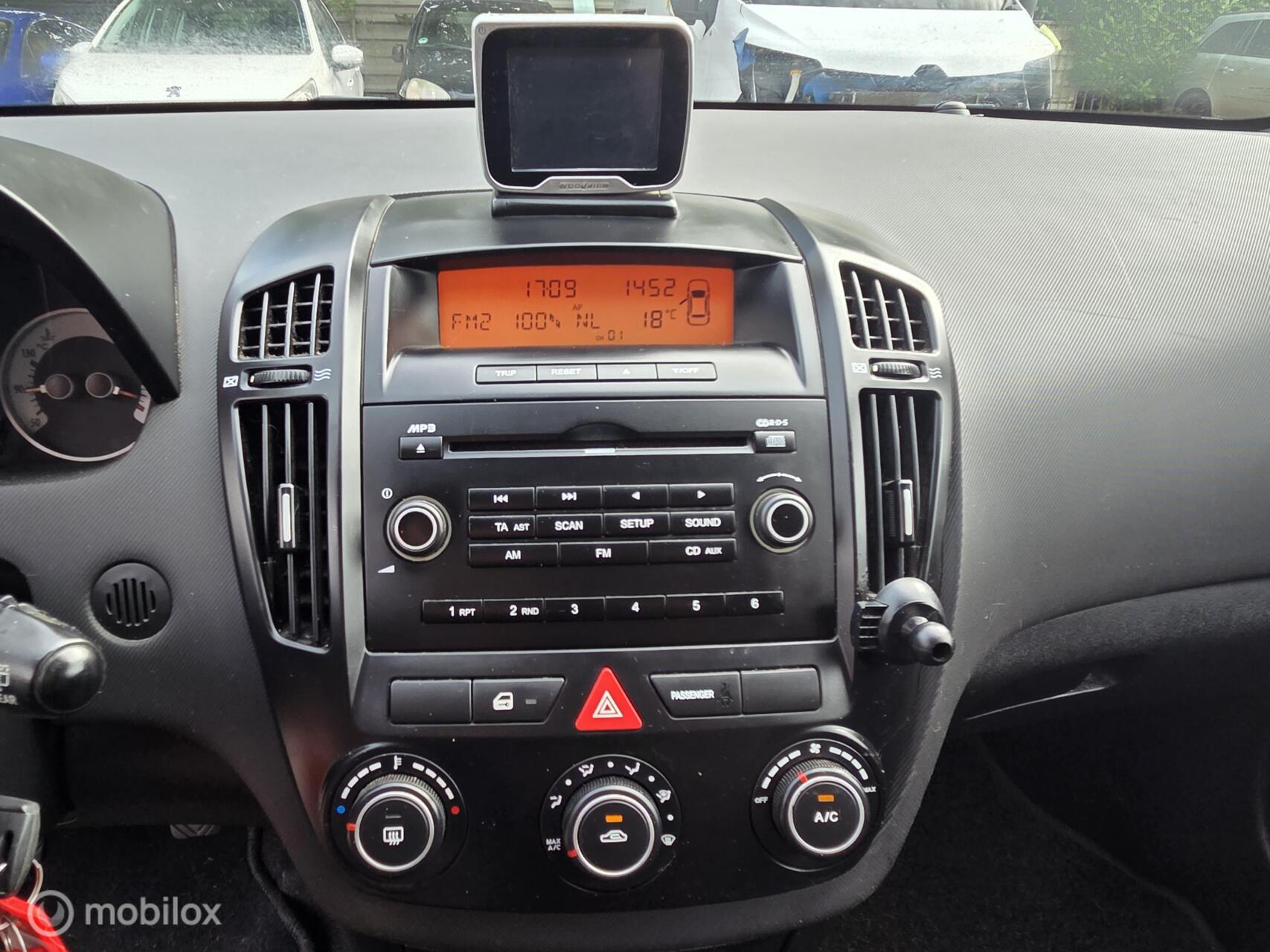 Foto van Kia Cee D