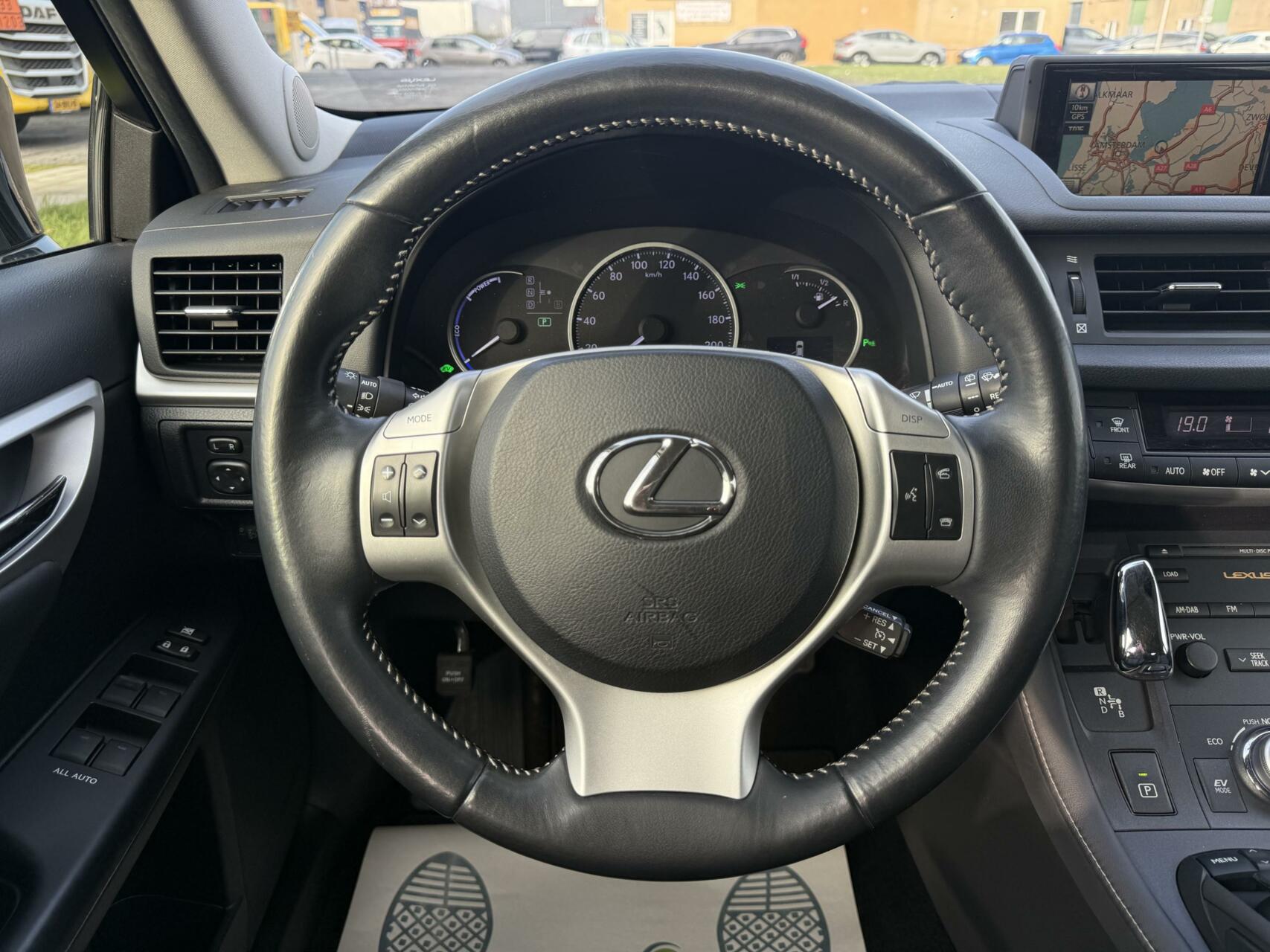 Foto van Lexus CT