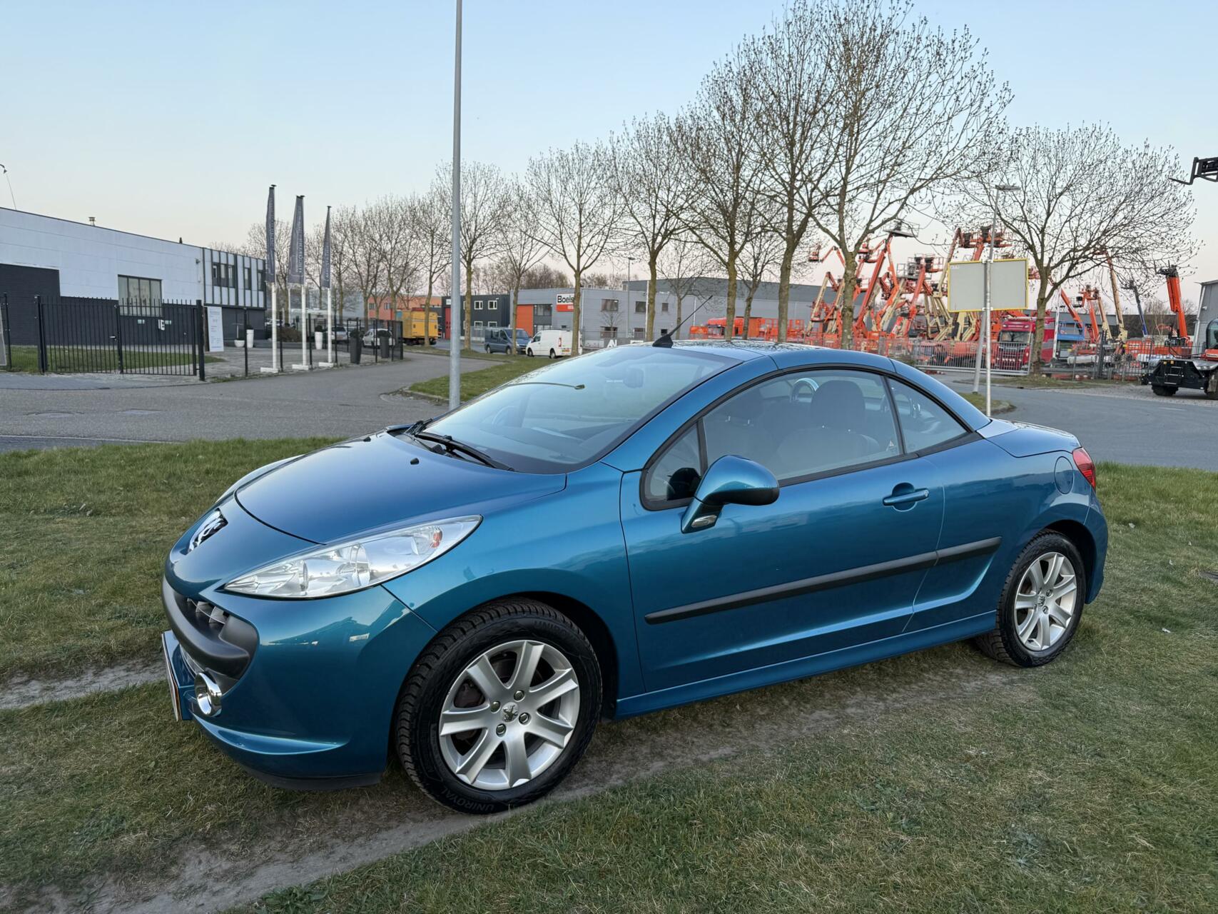 Foto van Peugeot 207 CC