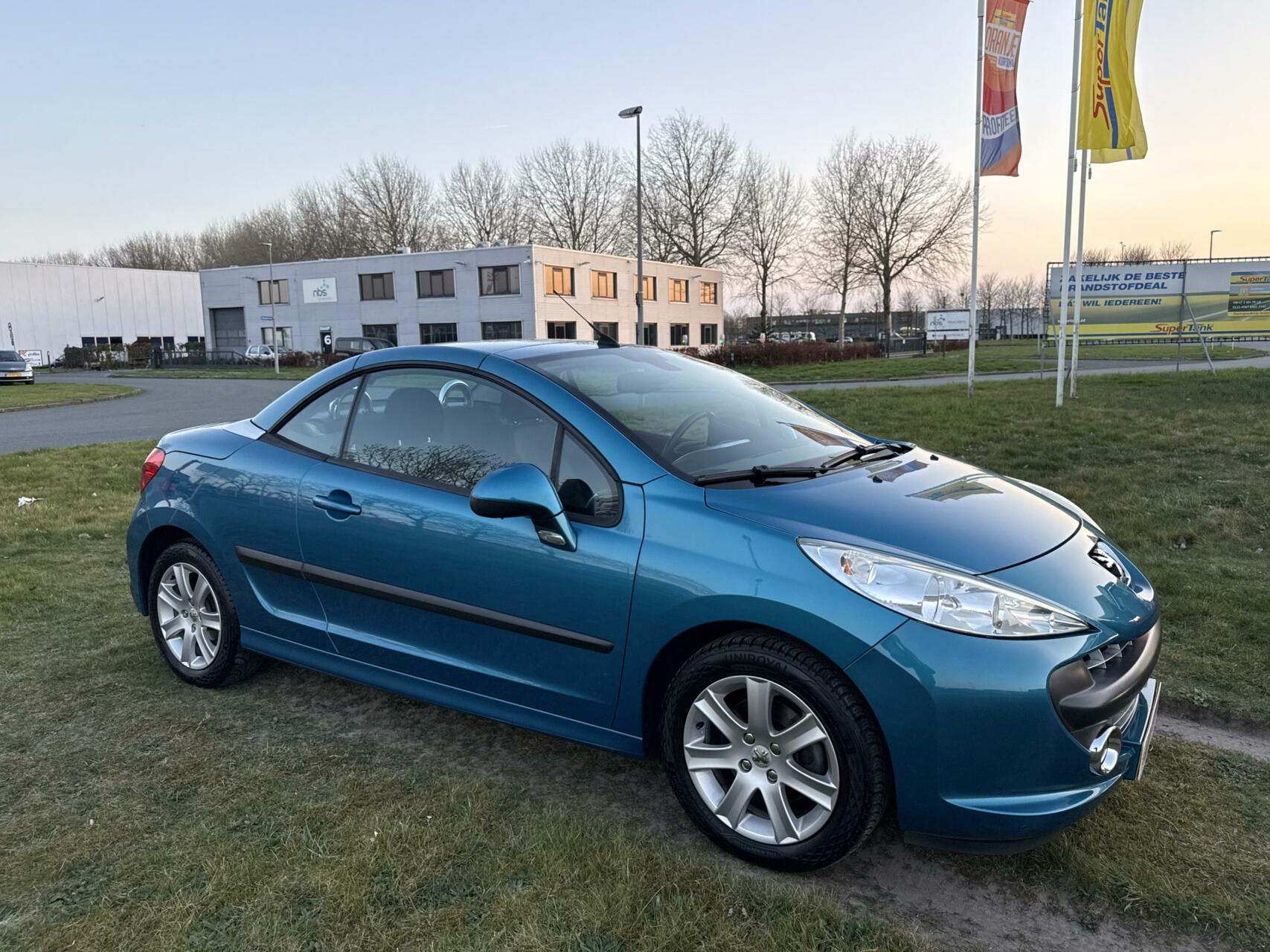 Foto van Peugeot 207 CC