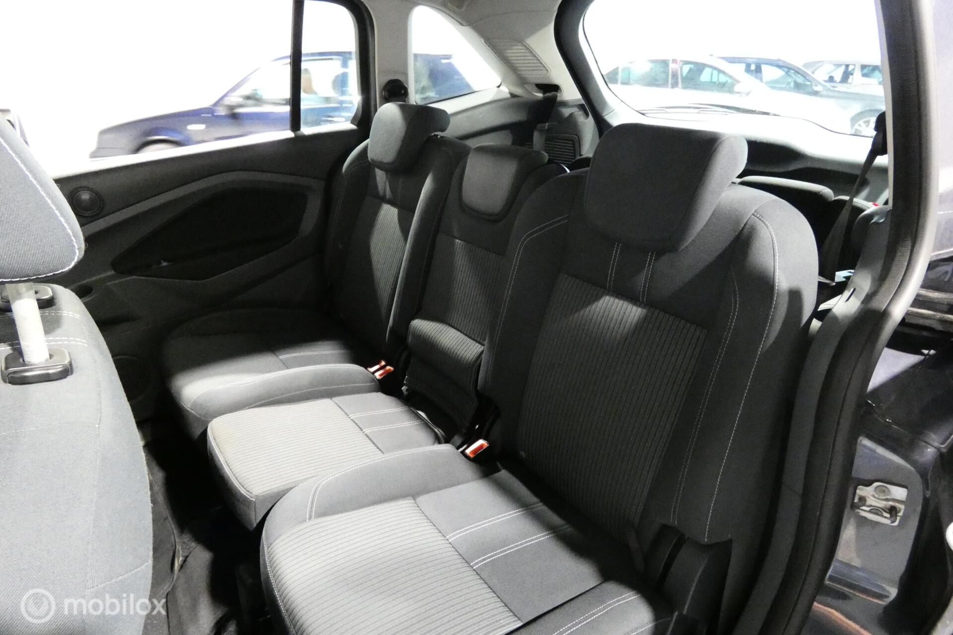Foto van Ford Grand C-max