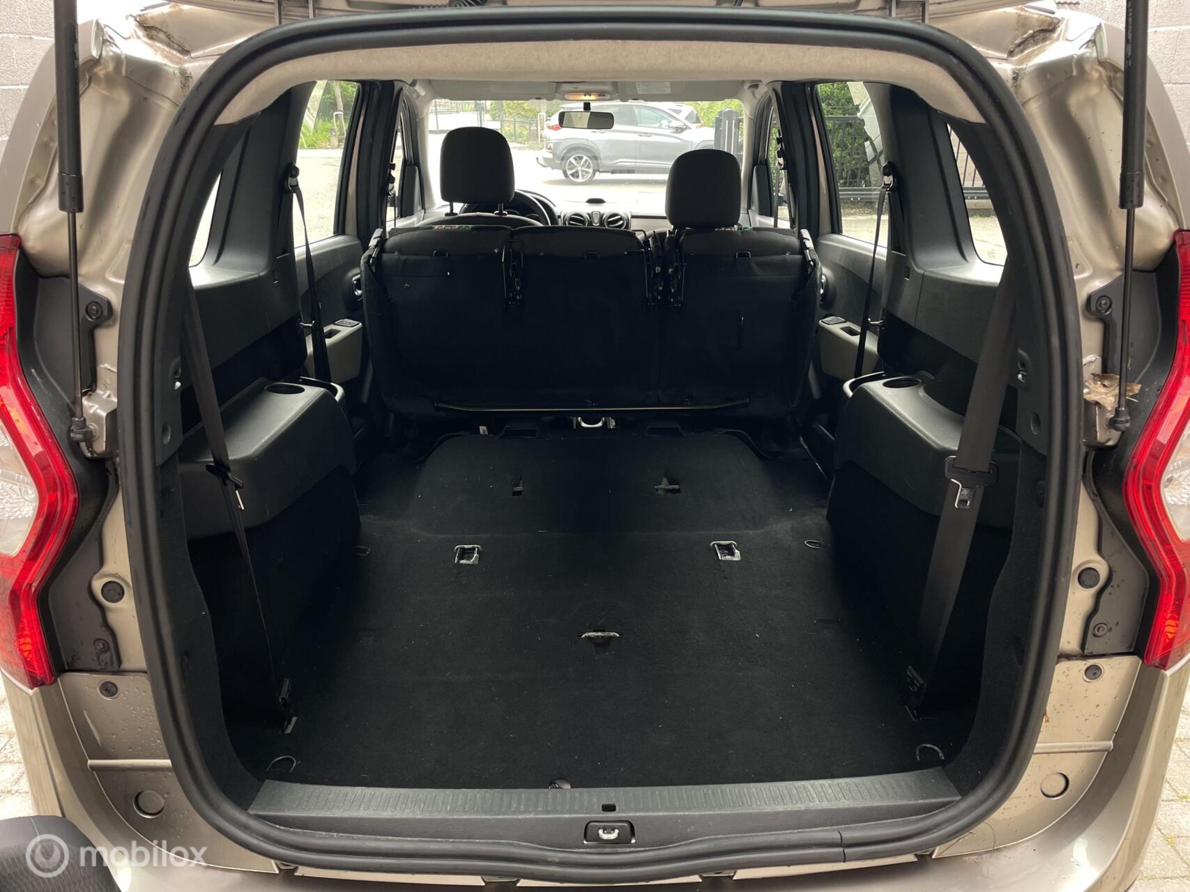 Foto van Dacia Lodgy