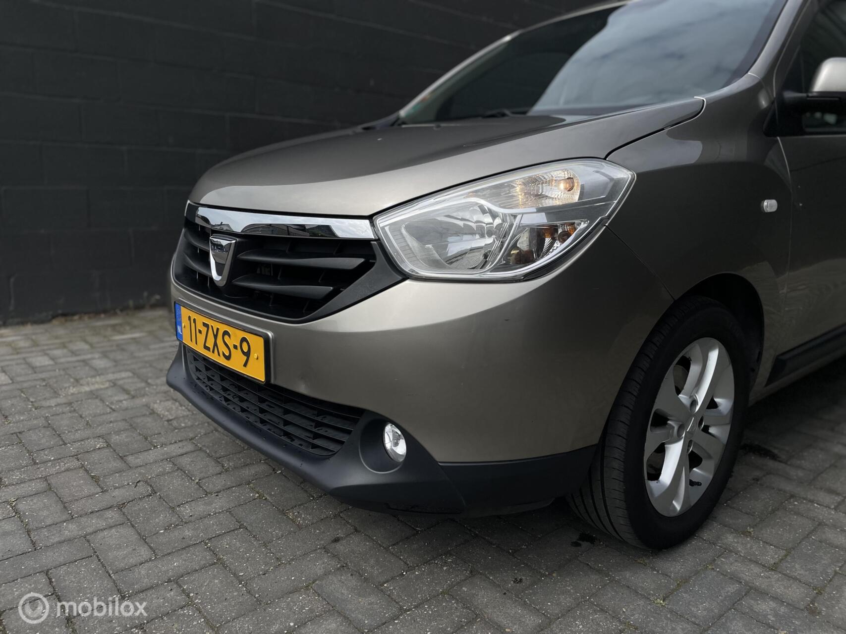 Foto van Dacia Lodgy