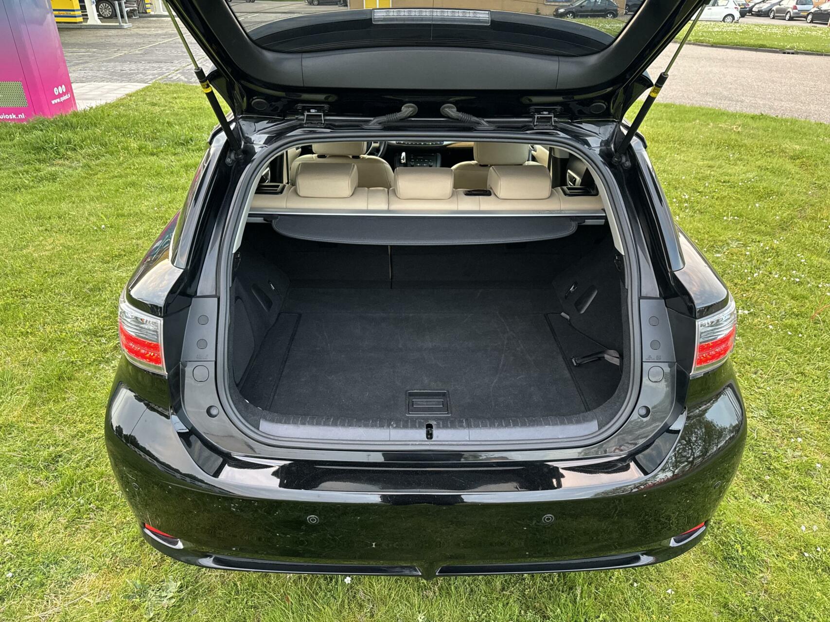 Foto van Lexus CT