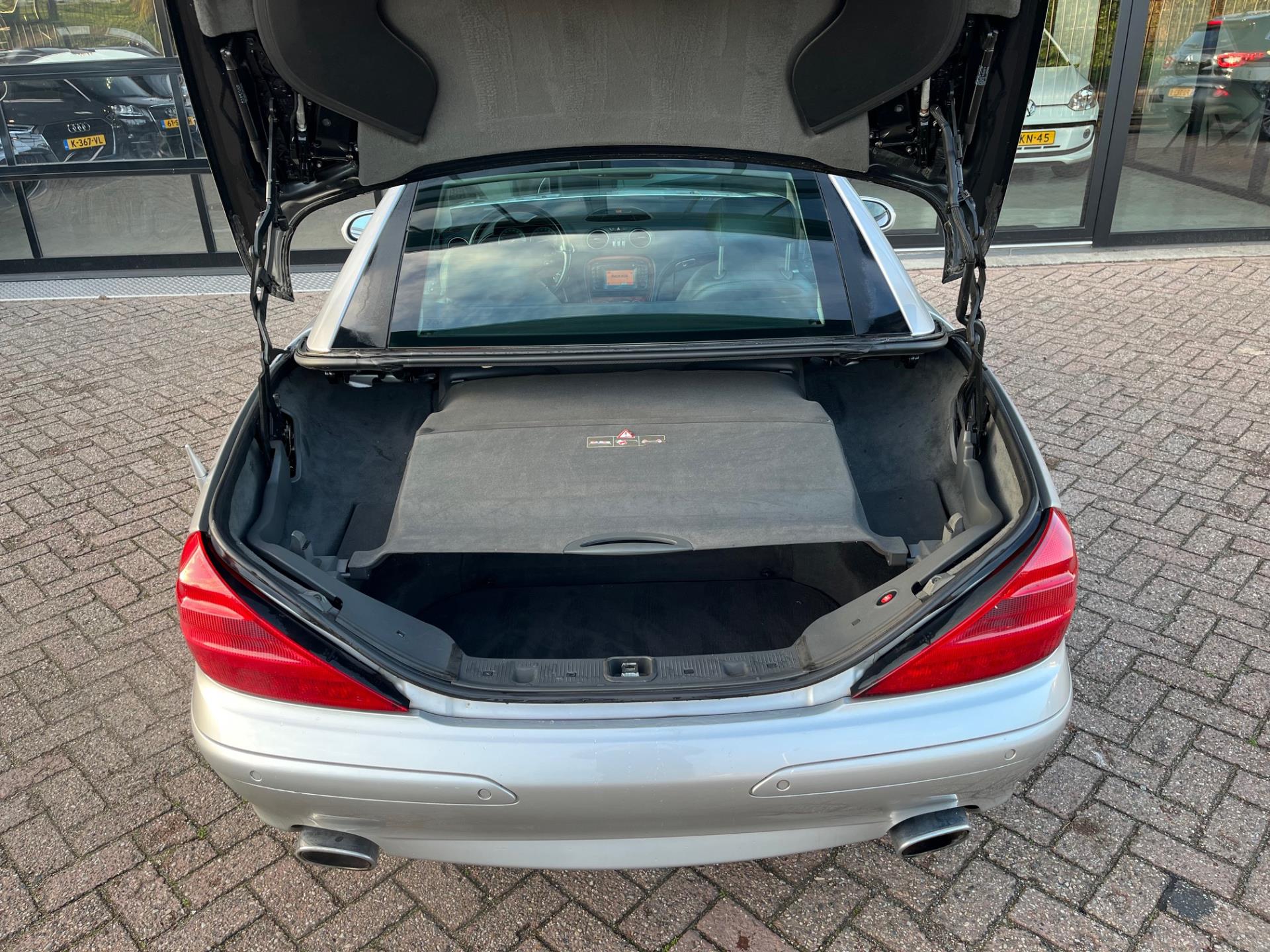 Foto van Mercedes-Benz SL 500