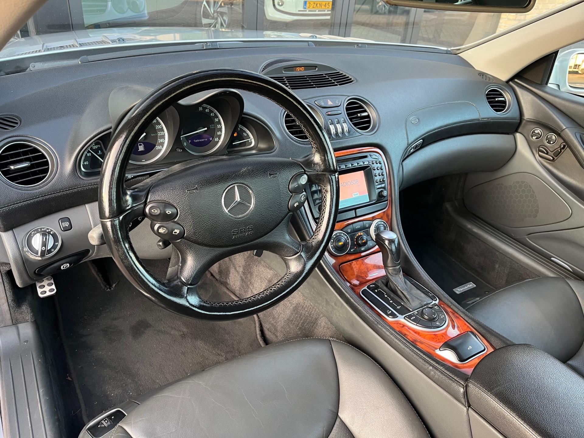 Foto van Mercedes-Benz SL 500