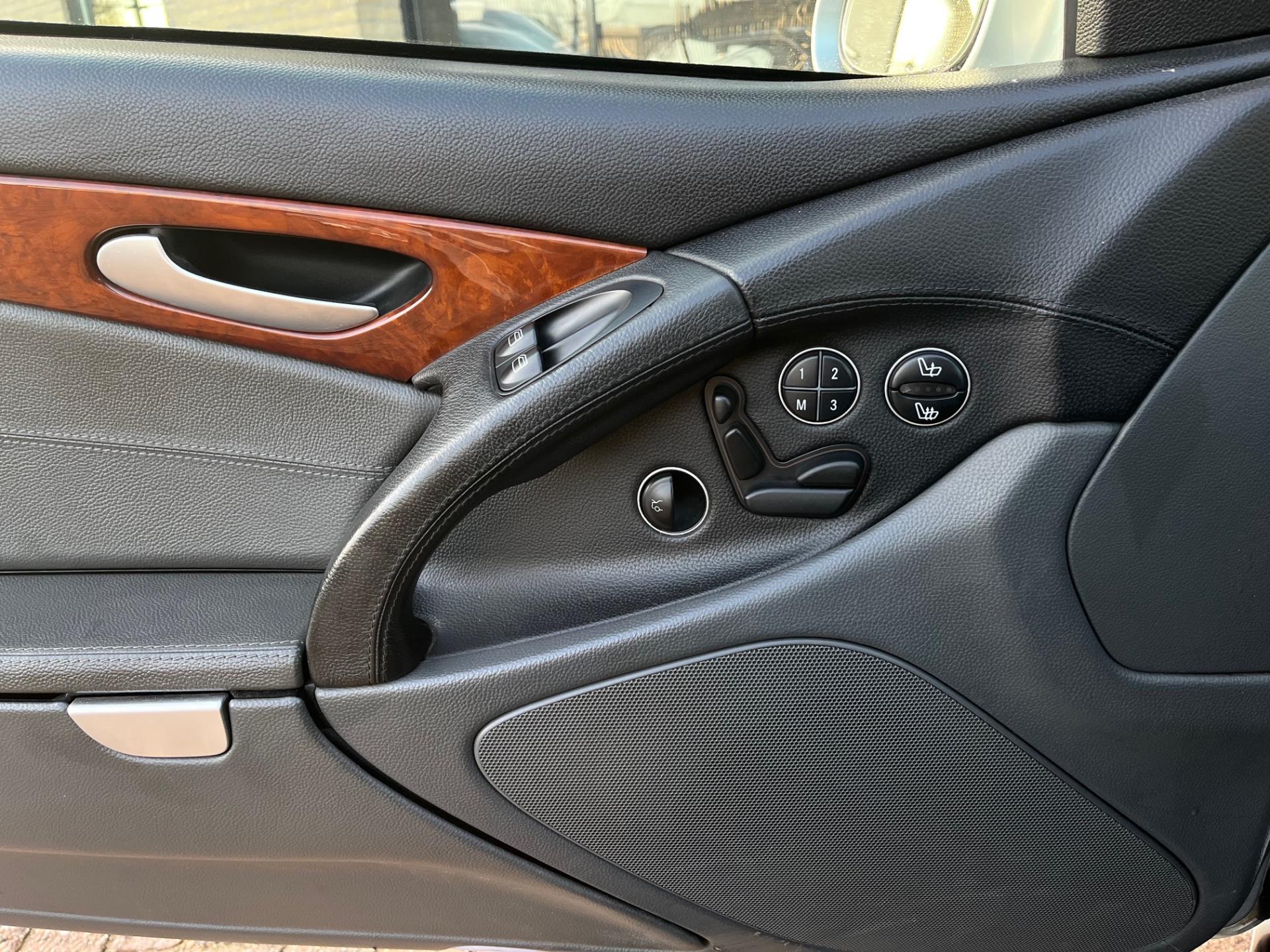 Foto van Mercedes-Benz SL 500