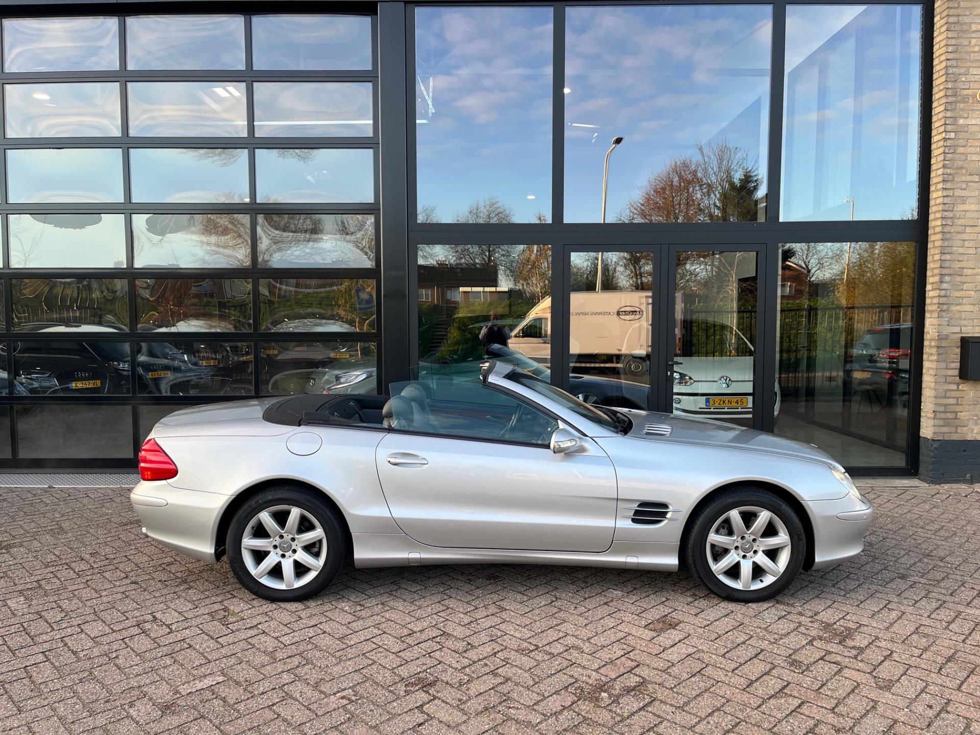 Foto van Mercedes-Benz SL 500