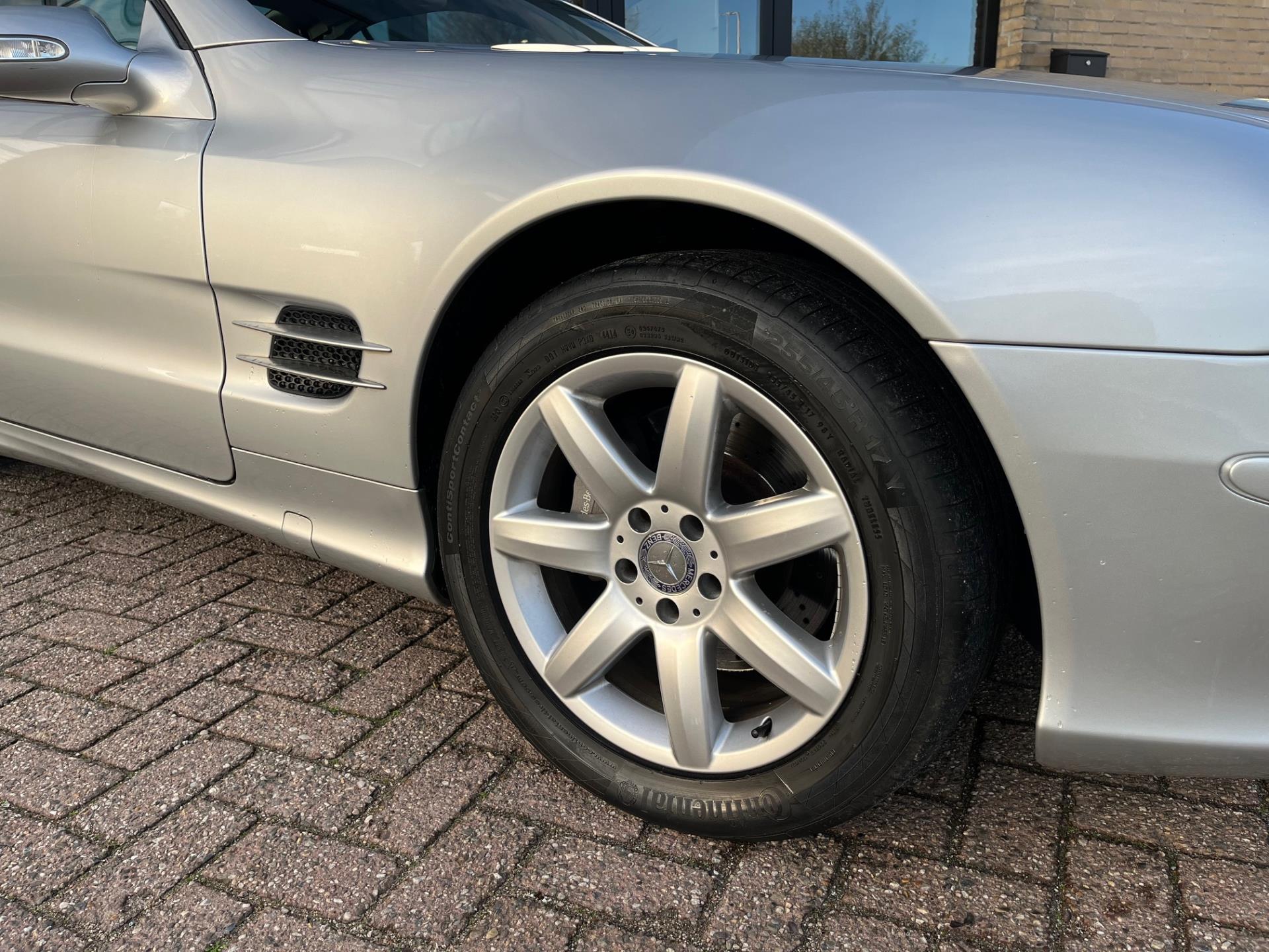 Foto van Mercedes-Benz SL 500