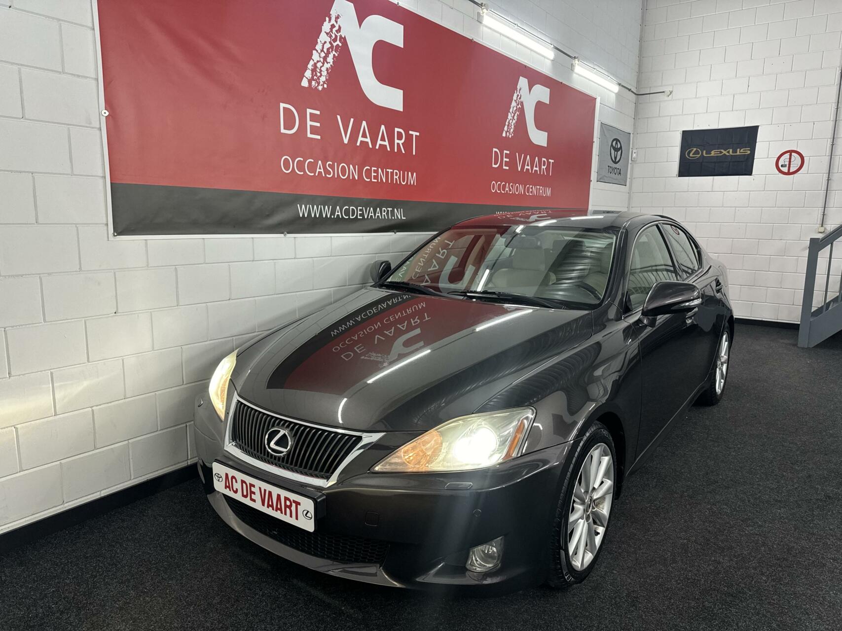 Foto van Lexus Is