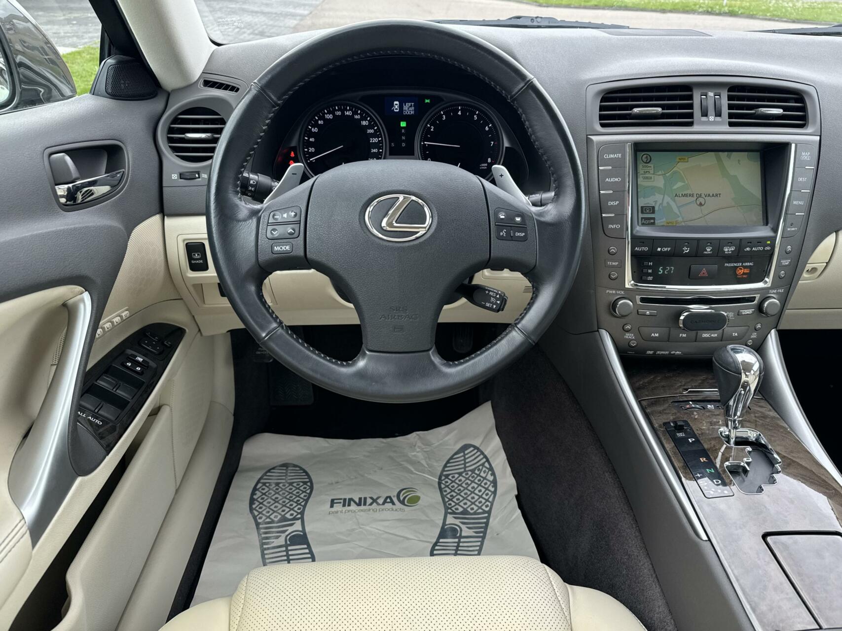Foto van Lexus Is