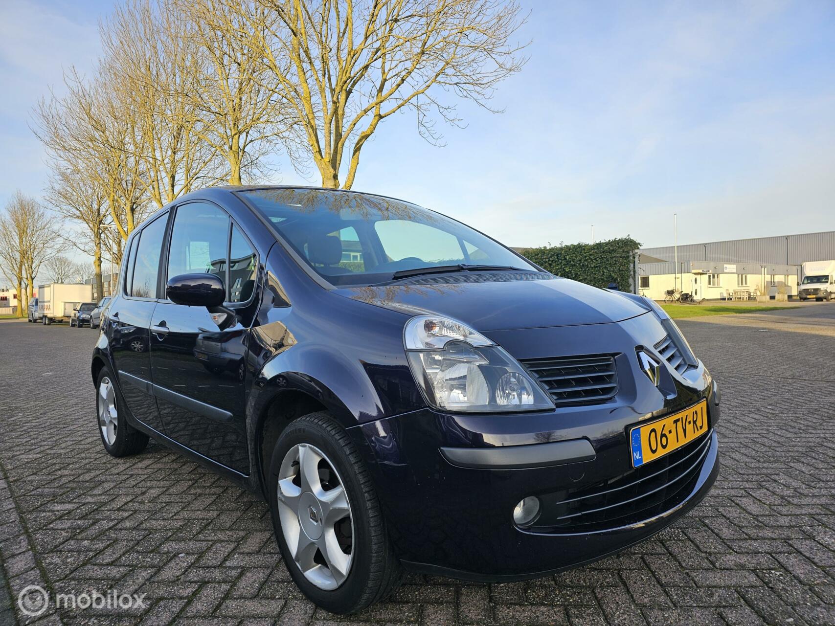 Renault Modus 1.4-16V Privilège Airco Panoramadak 2007 - voorkant