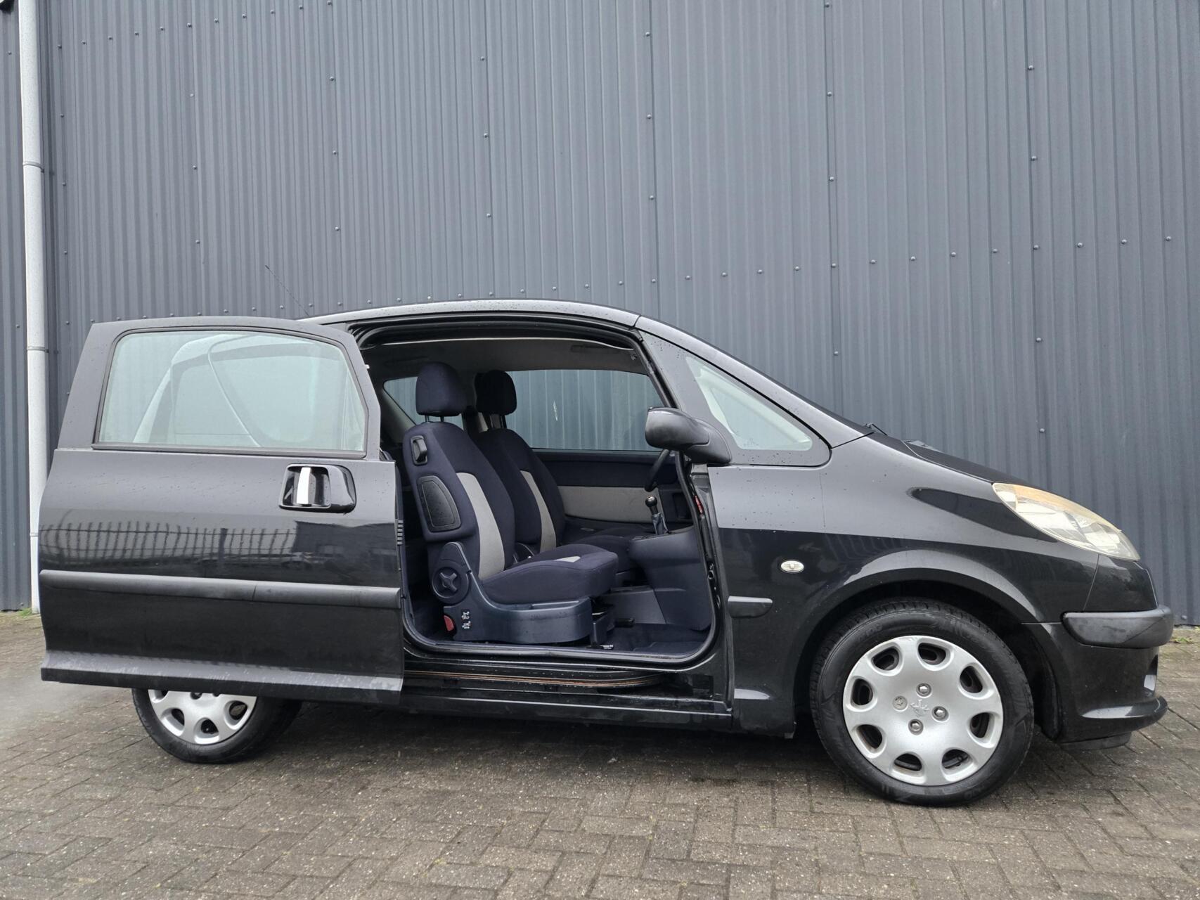 Foto van Peugeot 1007
