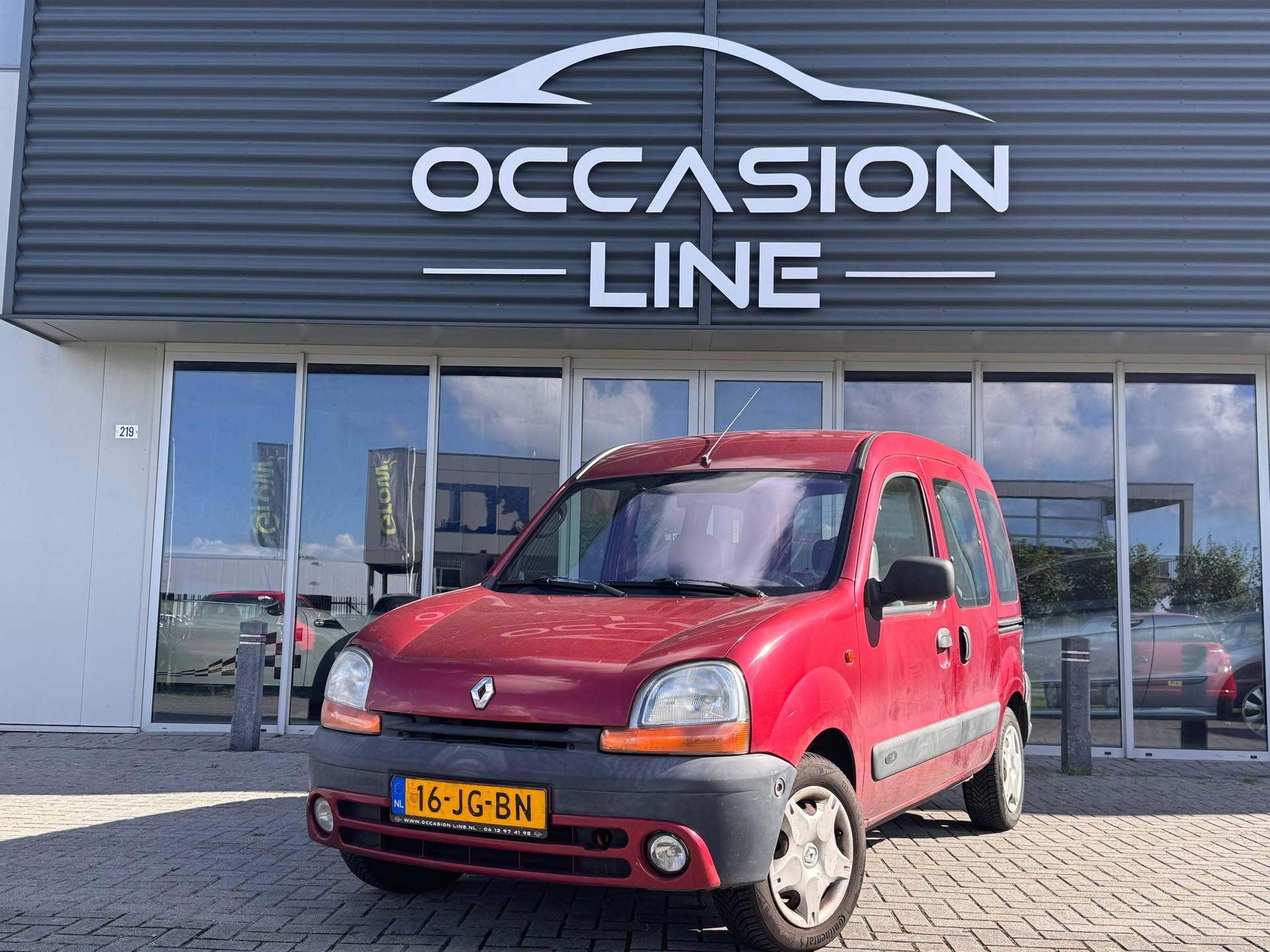 Renault Kangoo 1.4 Privilège | Automaat | dubbel gaspedaal 2002 - voorkant