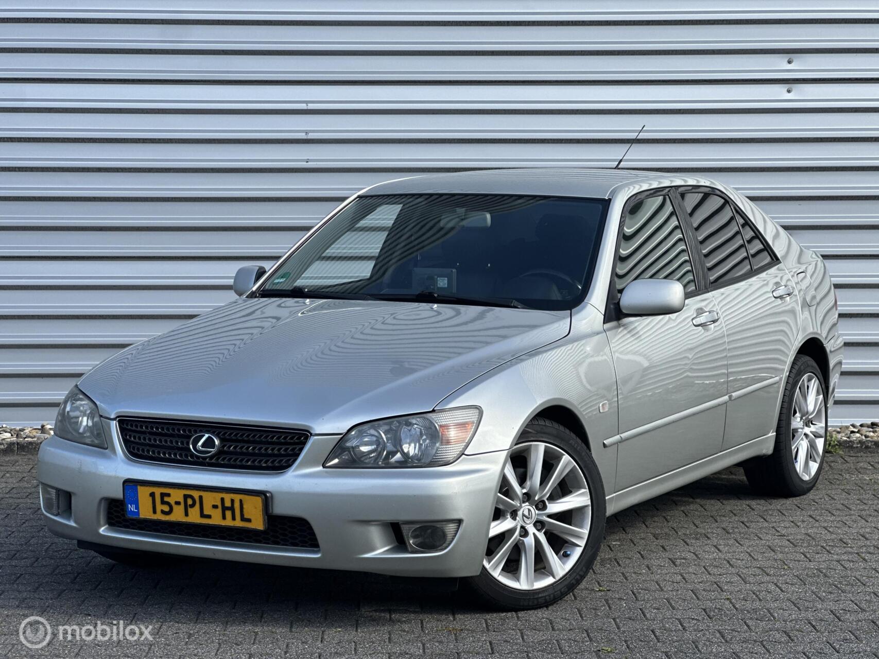 Foto van Lexus Lexus Is200