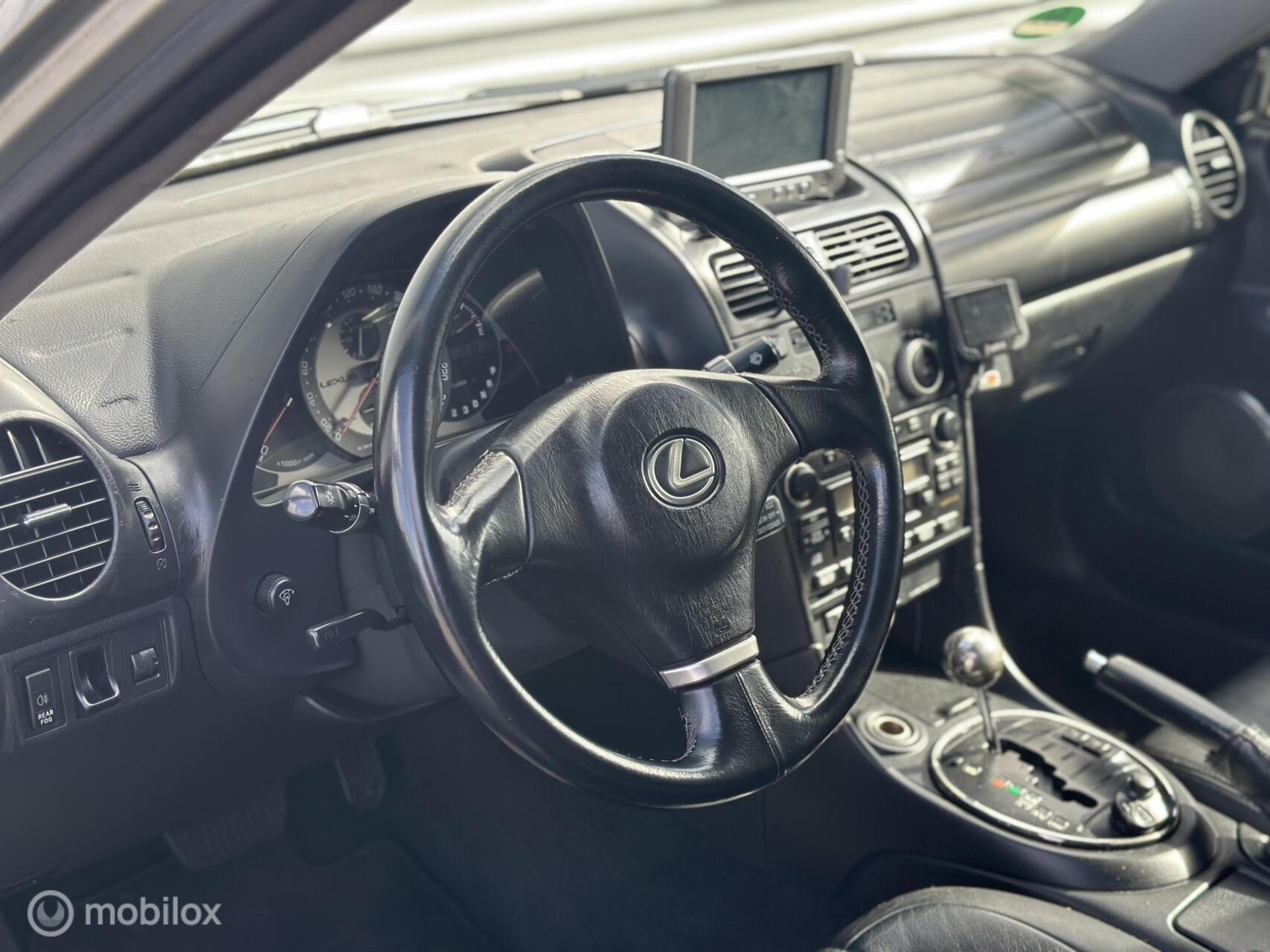 Foto van Lexus Lexus Is200