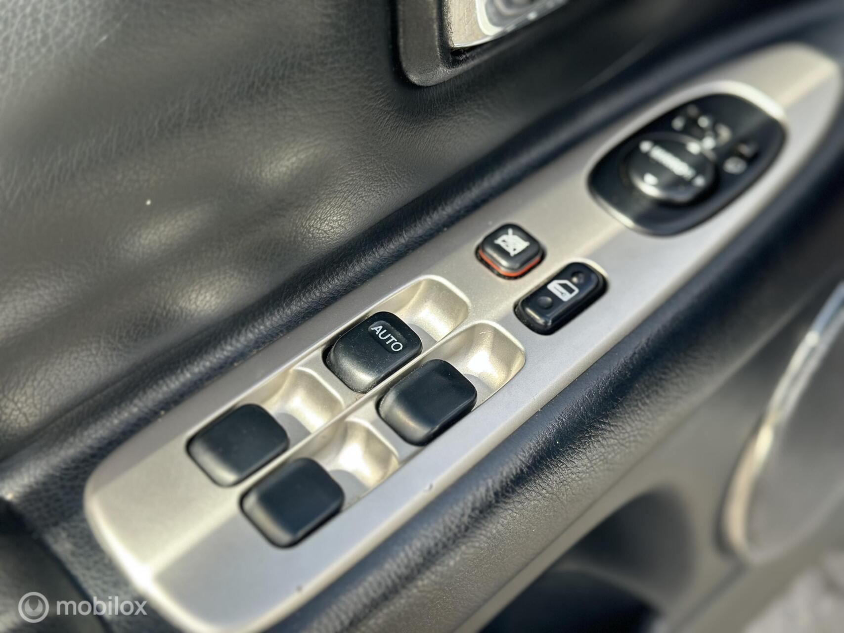 Foto van Lexus Lexus Is200
