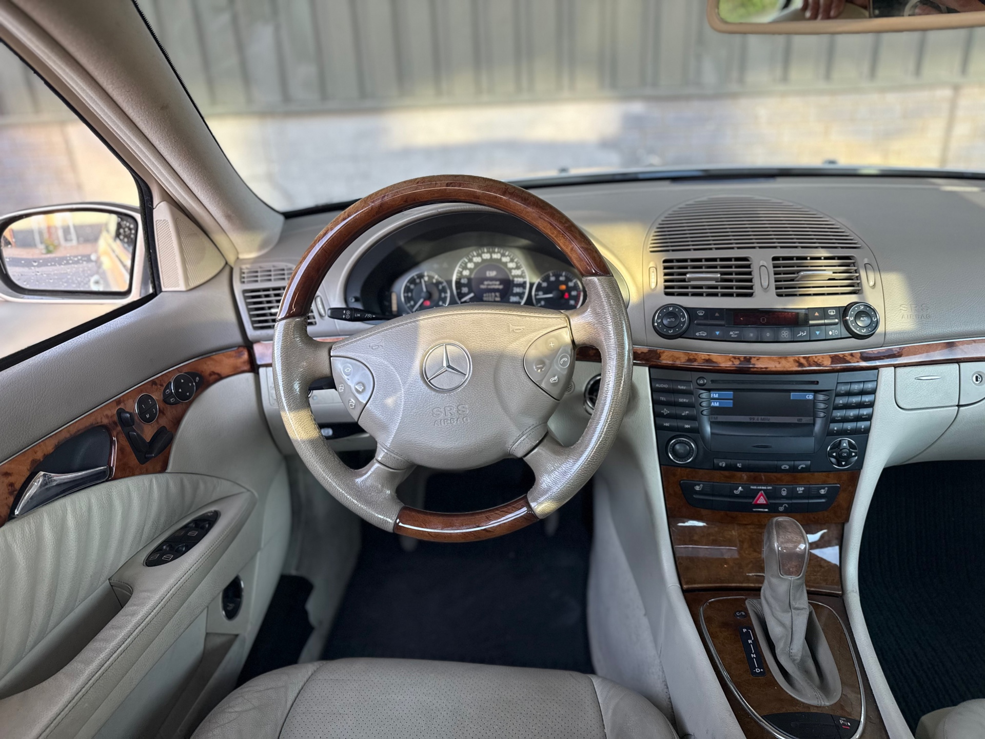 Foto van Mercedes-Benz E 240