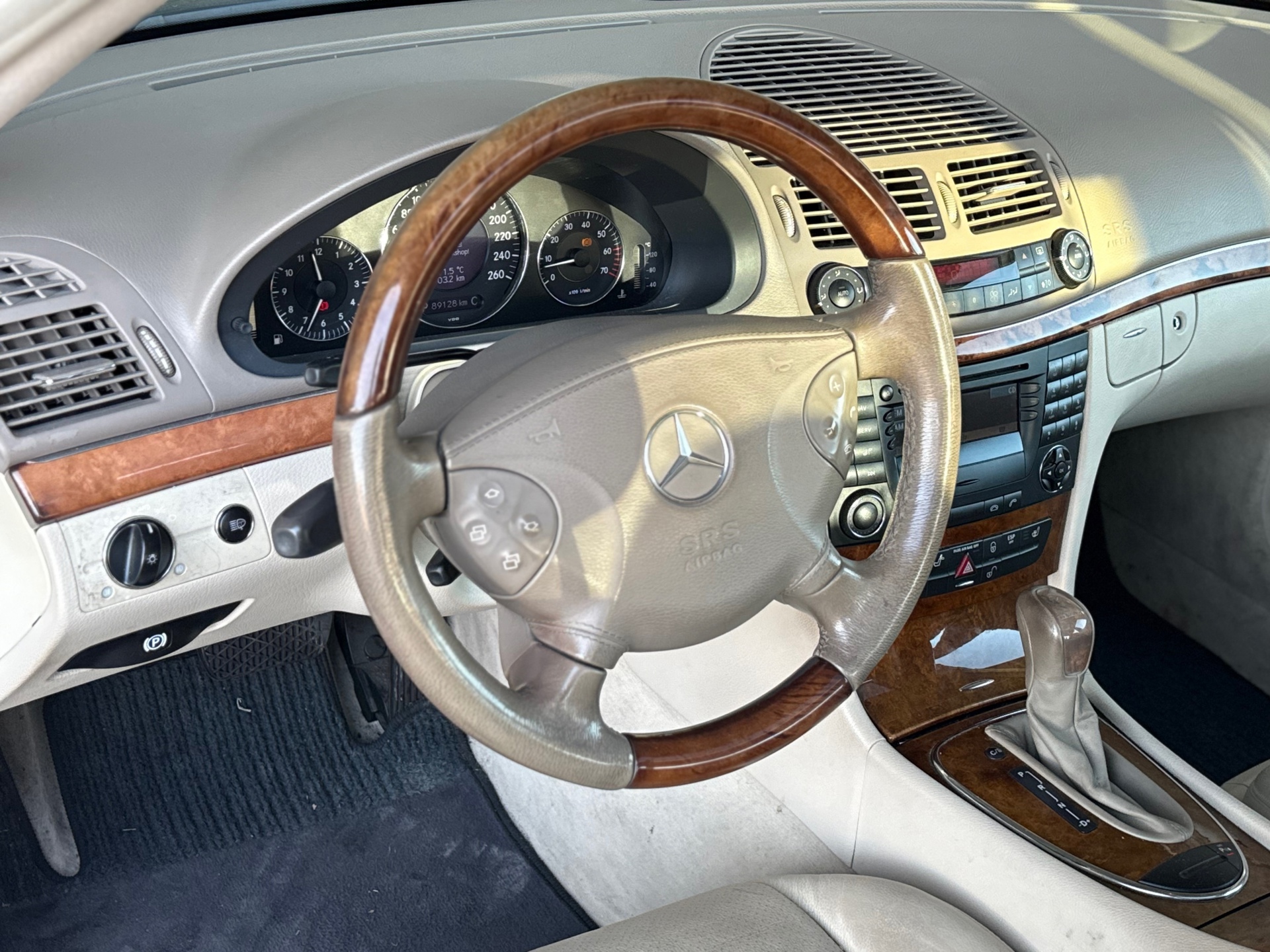 Foto van Mercedes-Benz E 240