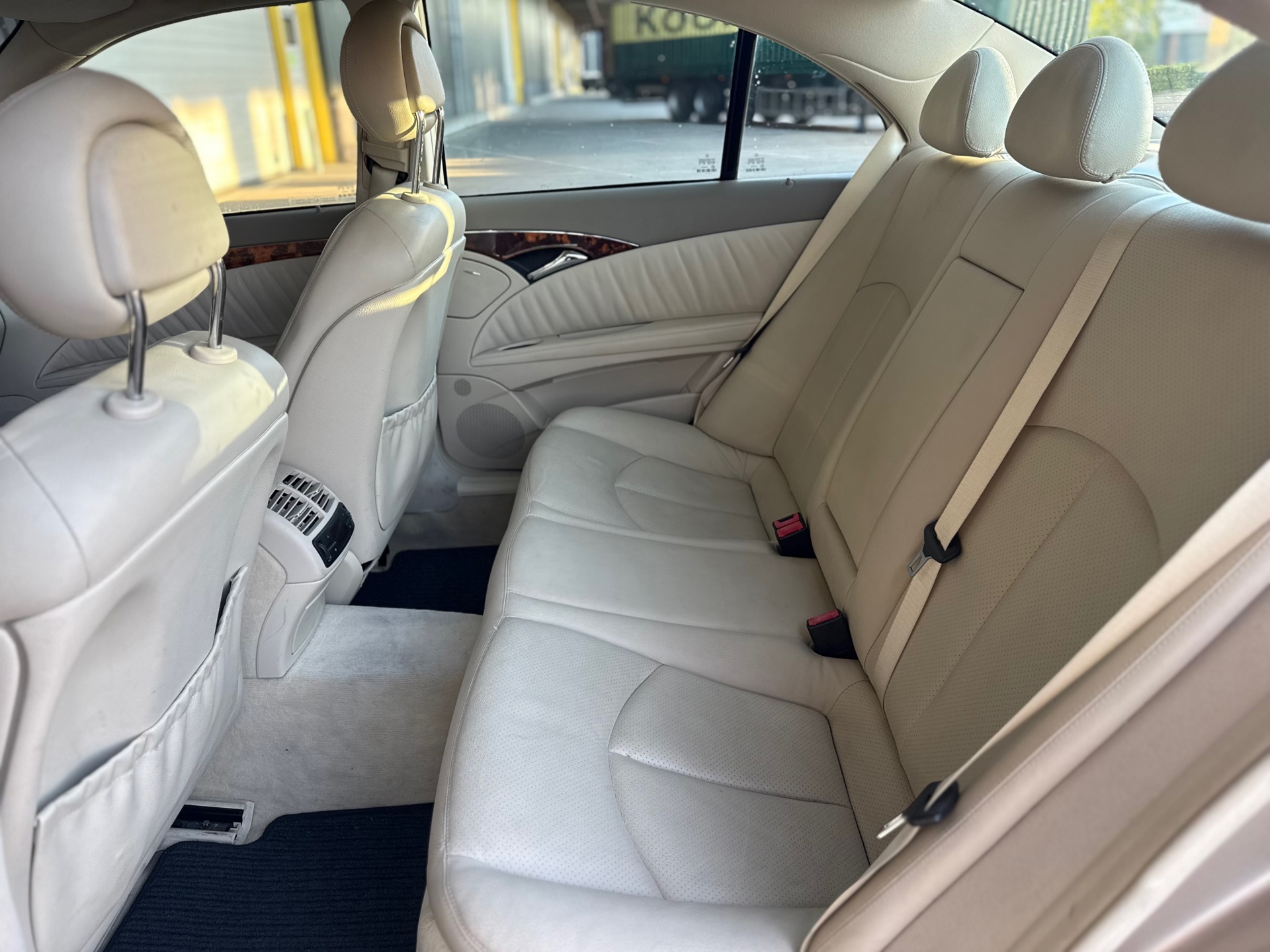 Foto van Mercedes-Benz E 240