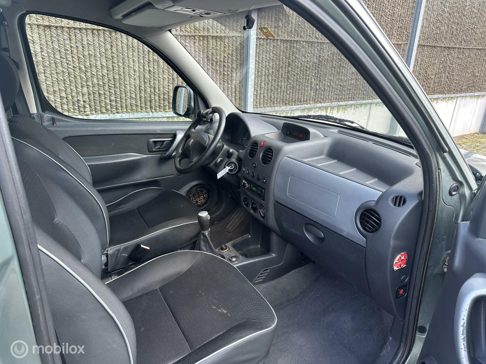 Foto van Peugeot Partner MPV