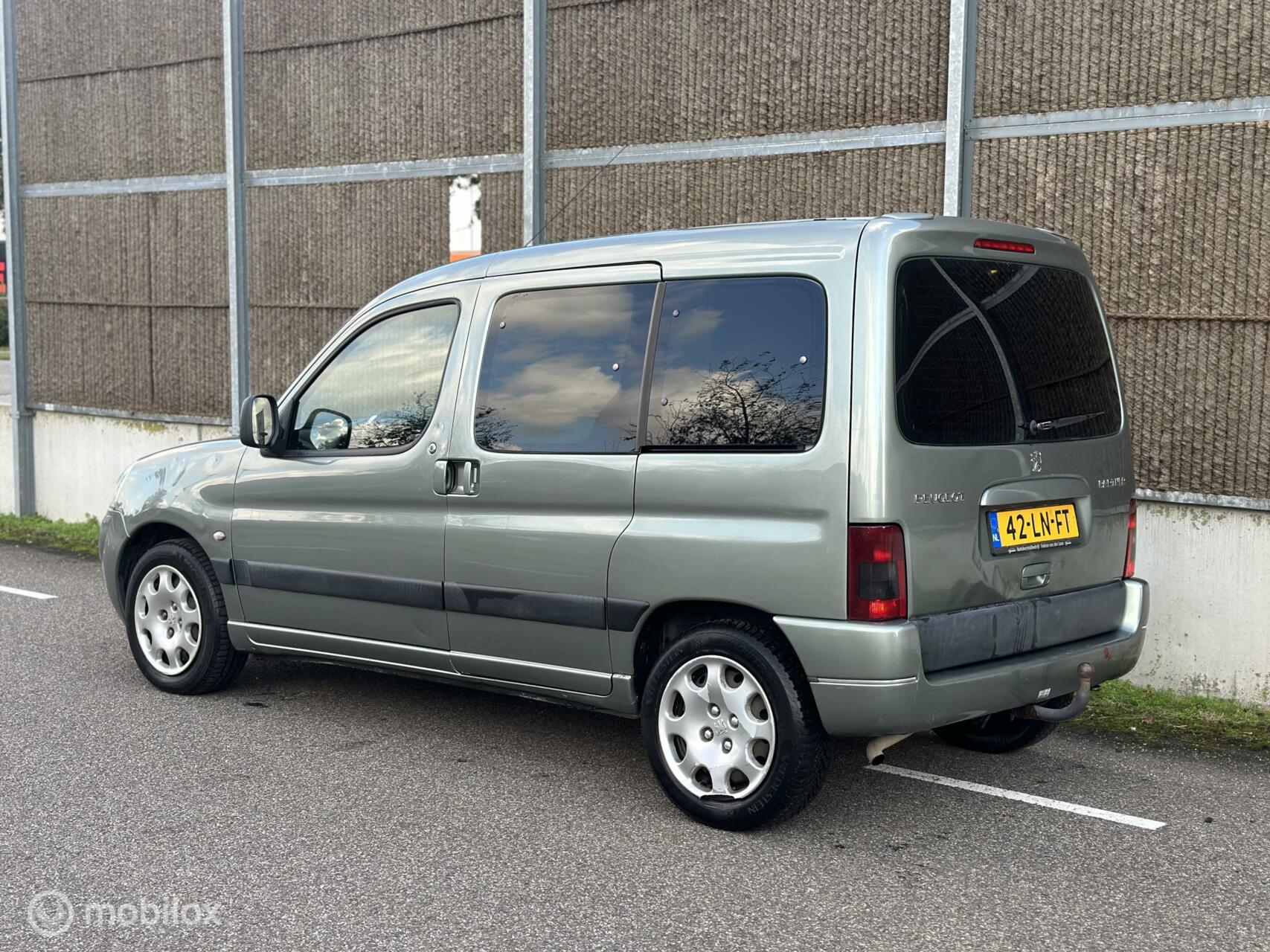 Foto van Peugeot Partner MPV