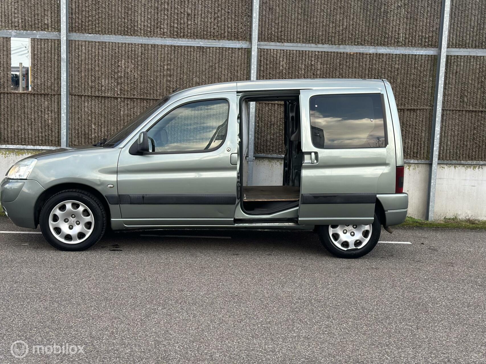 Foto van Peugeot Partner MPV