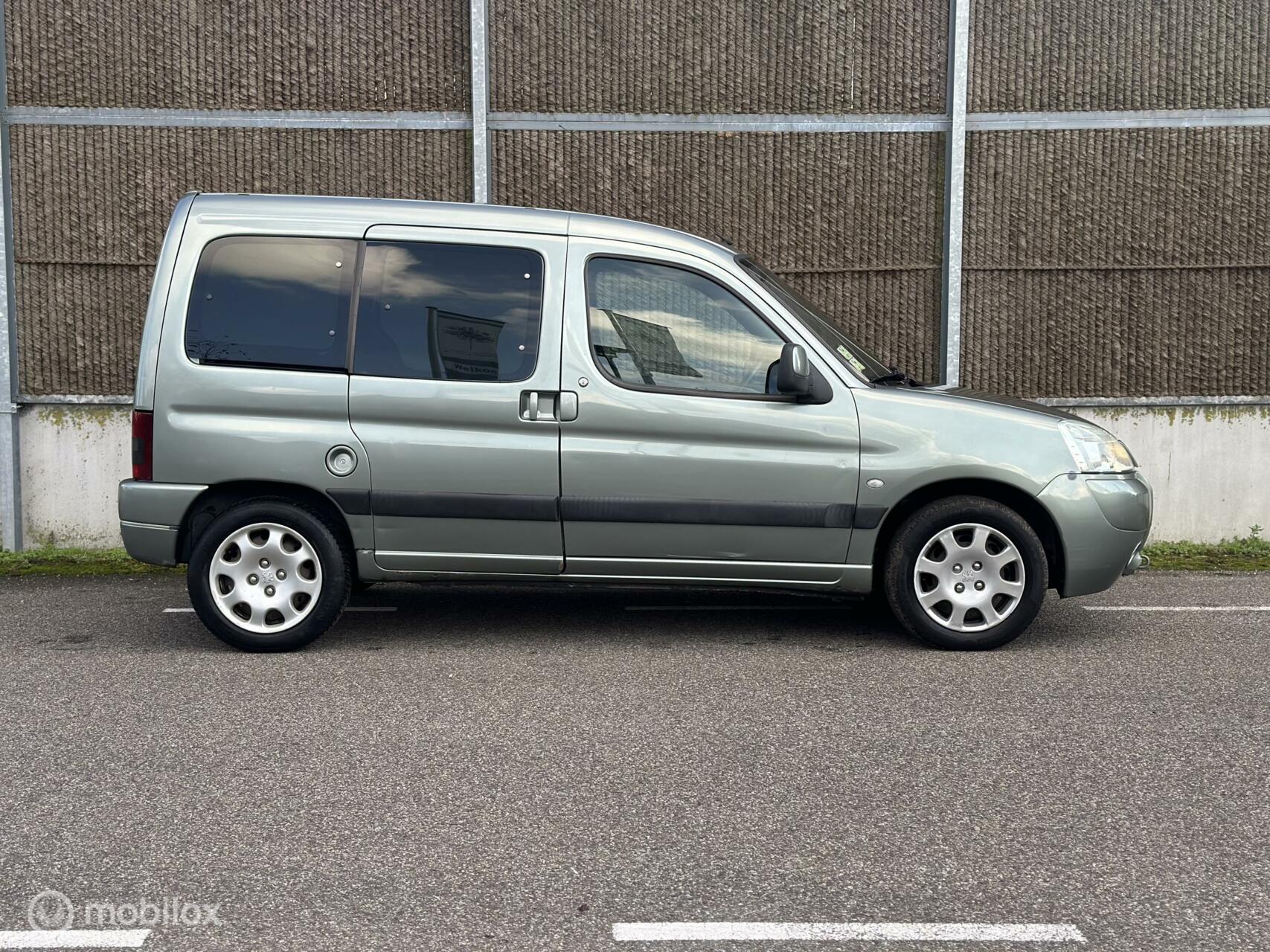 Foto van Peugeot Partner MPV