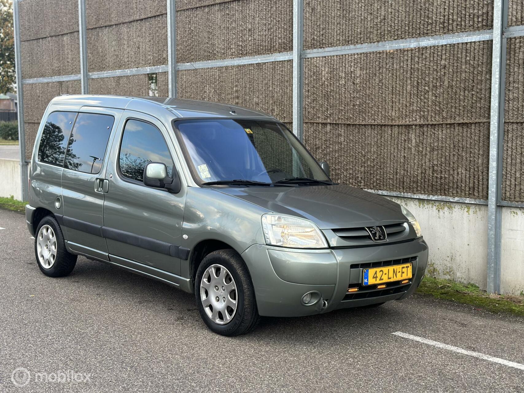 Foto van Peugeot Partner MPV
