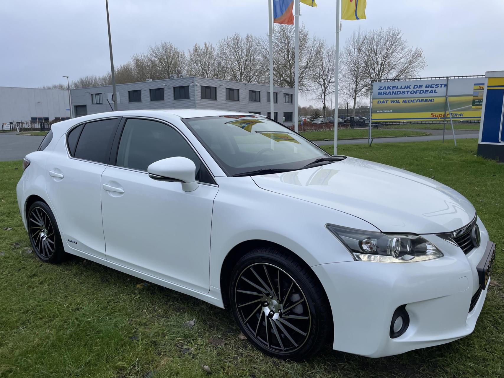 Foto van Lexus CT