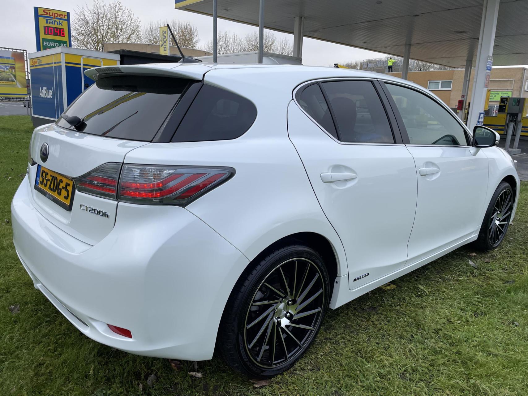 Foto van Lexus CT