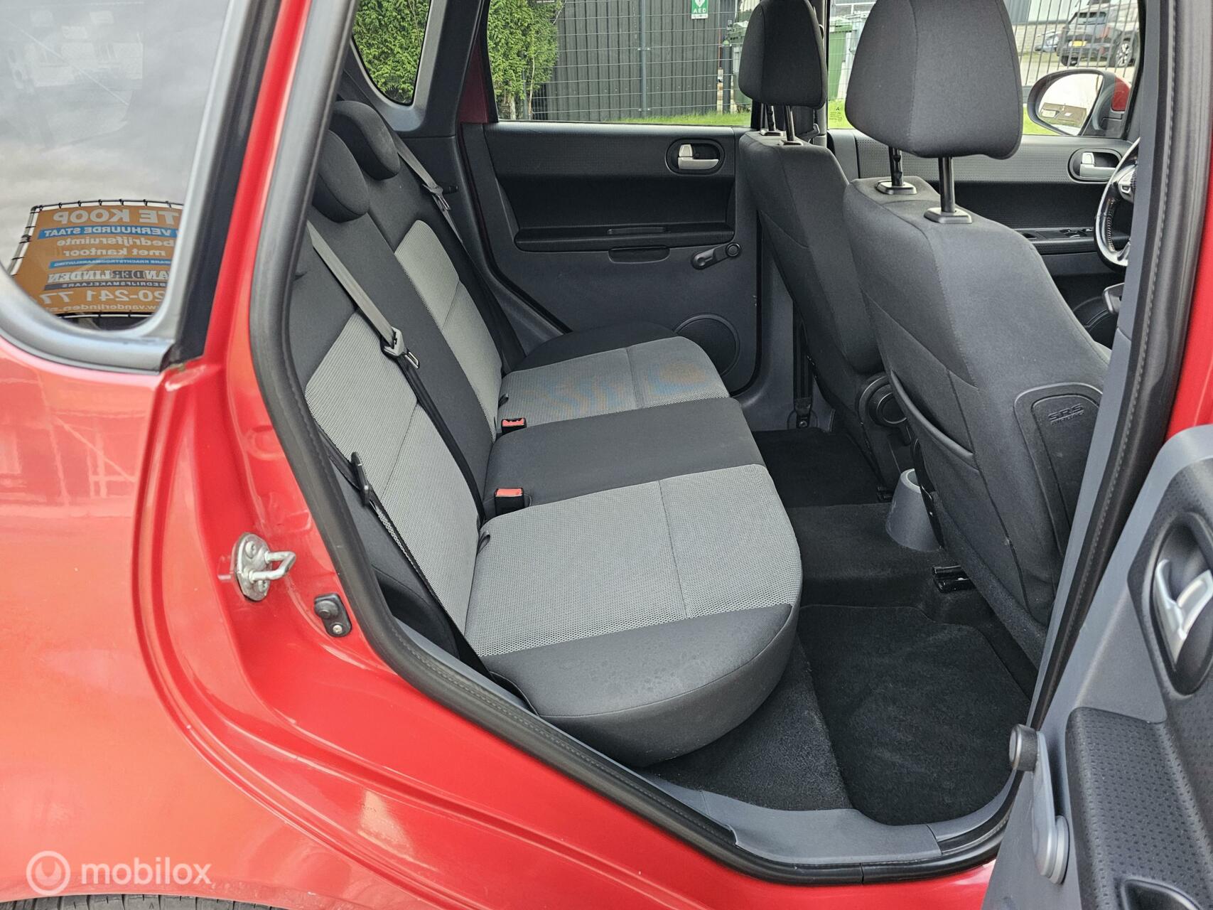 Foto van Mitsubishi Colt