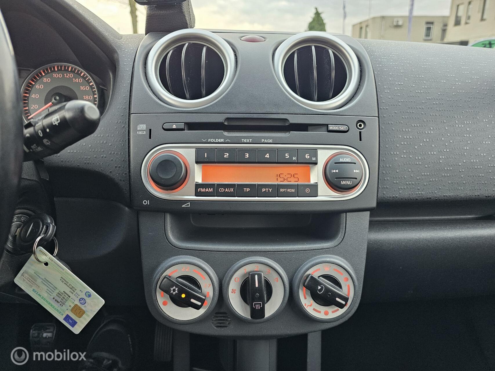 Foto van Mitsubishi Colt