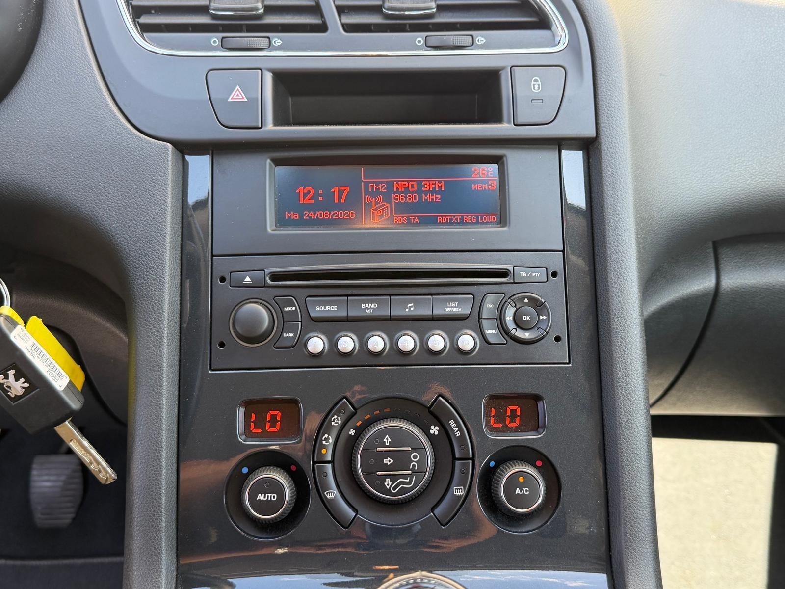 Foto van Peugeot 5008
