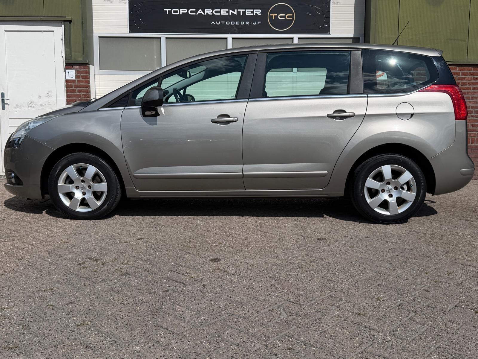 Foto van Peugeot 5008