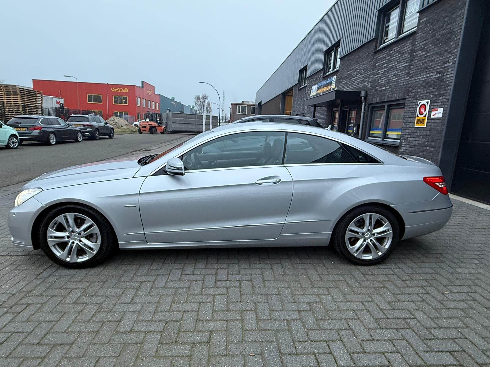 Foto van Mercedes-Benz E 200 Cgi